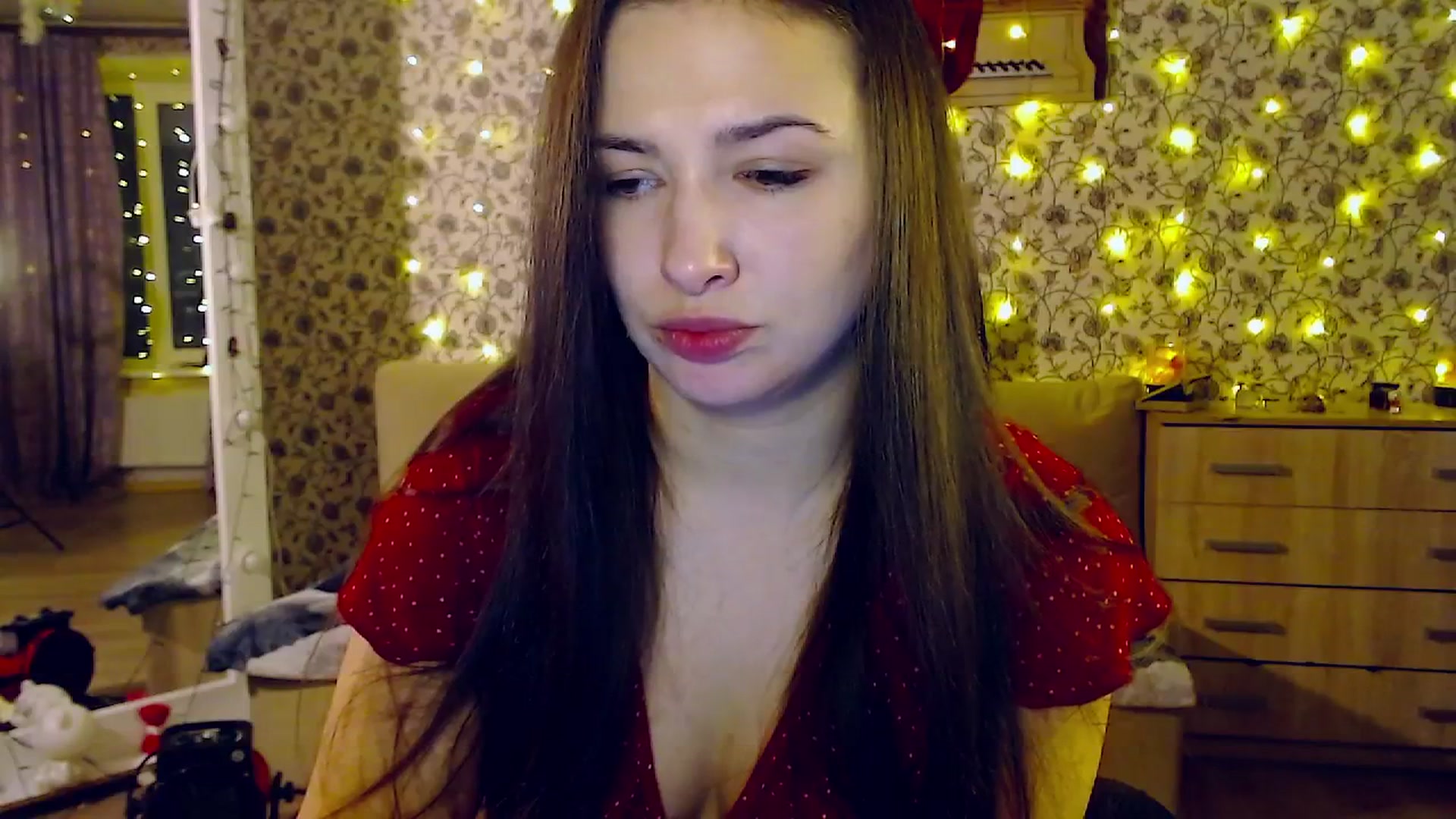 Gallery image thumbnail from RosieRosa's myfreecams stream on, 12/03/2025, 14:03 image 14 of 20
