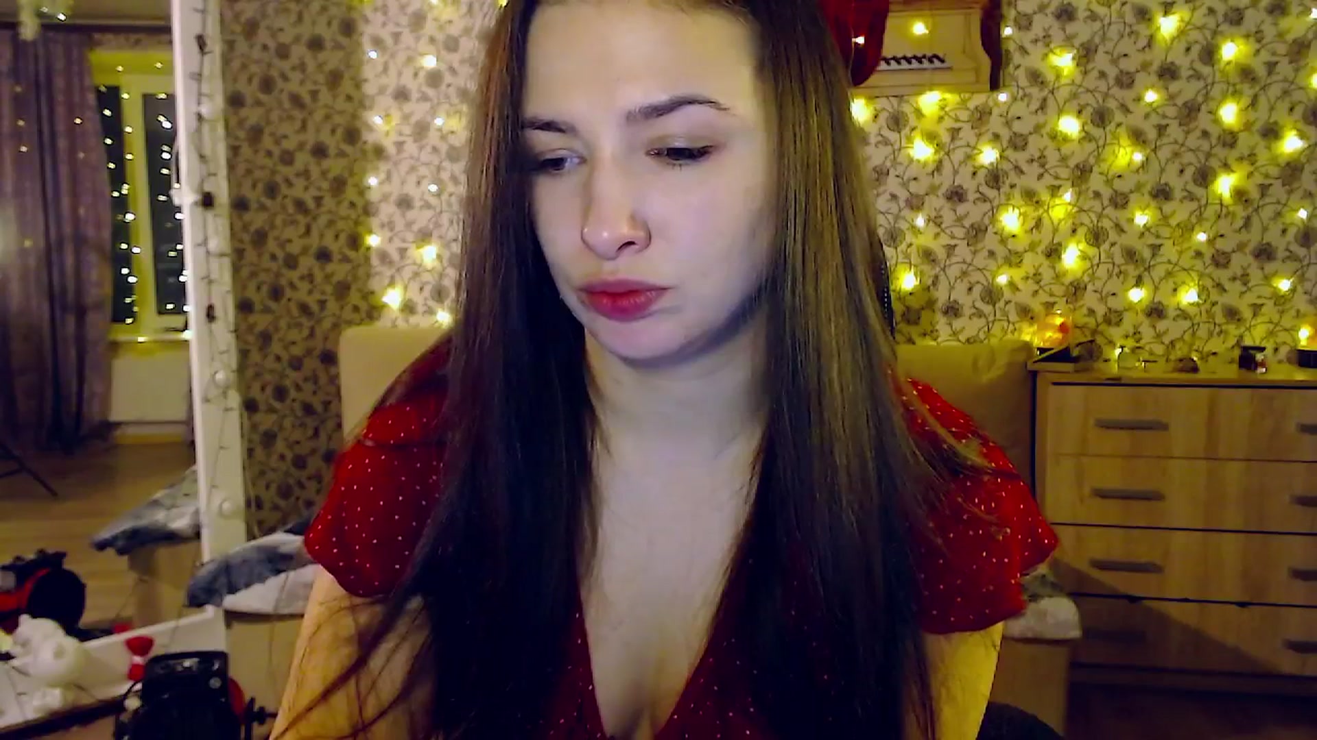 Gallery image thumbnail from RosieRosa's myfreecams stream on, 12/03/2025, 14:03 image 12 of 20