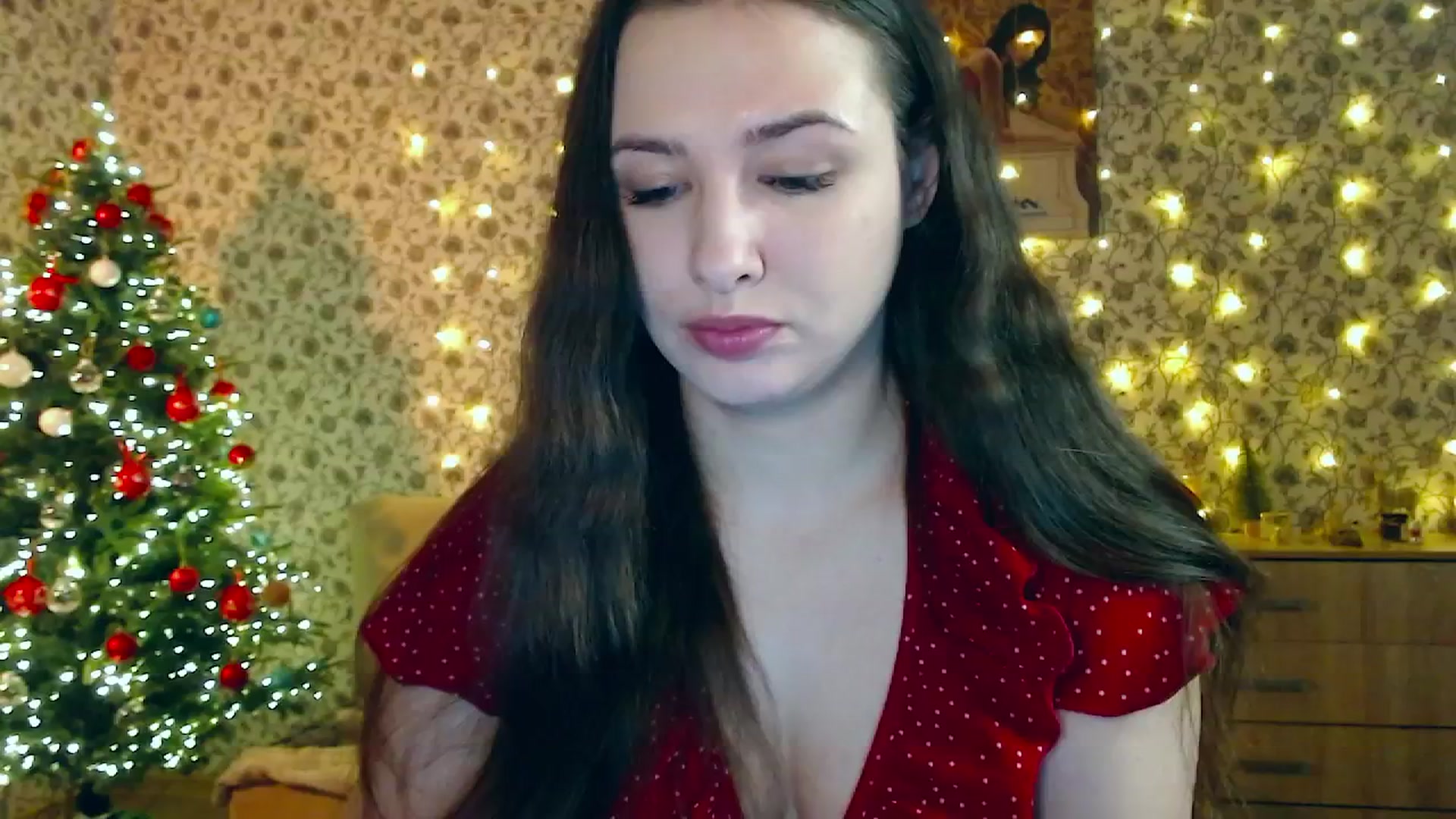 Gallery image thumbnail from RosieRosa's myfreecams stream on, 12/25/2025, 04:33 image 2 of 20