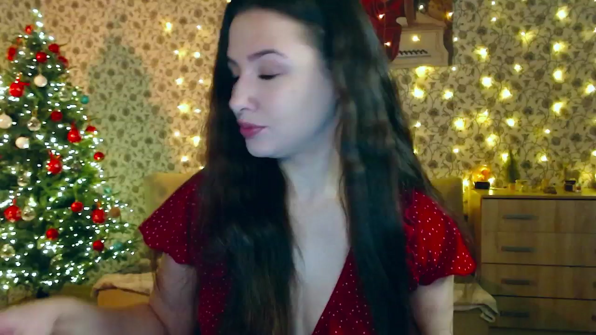 Gallery image thumbnail from RosieRosa's myfreecams stream on, 12/25/2025, 04:33 image 7 of 20