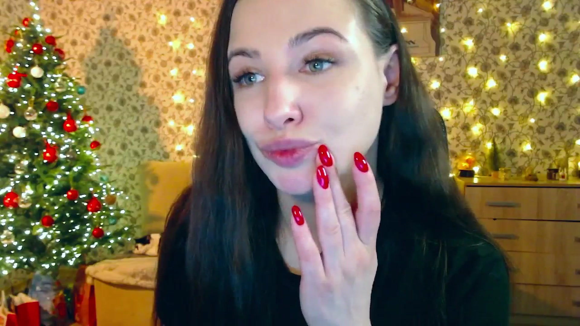 Gallery image thumbnail from RosieRosa's myfreecams stream on, 12/30/2025, 06:38 image 16 of 20