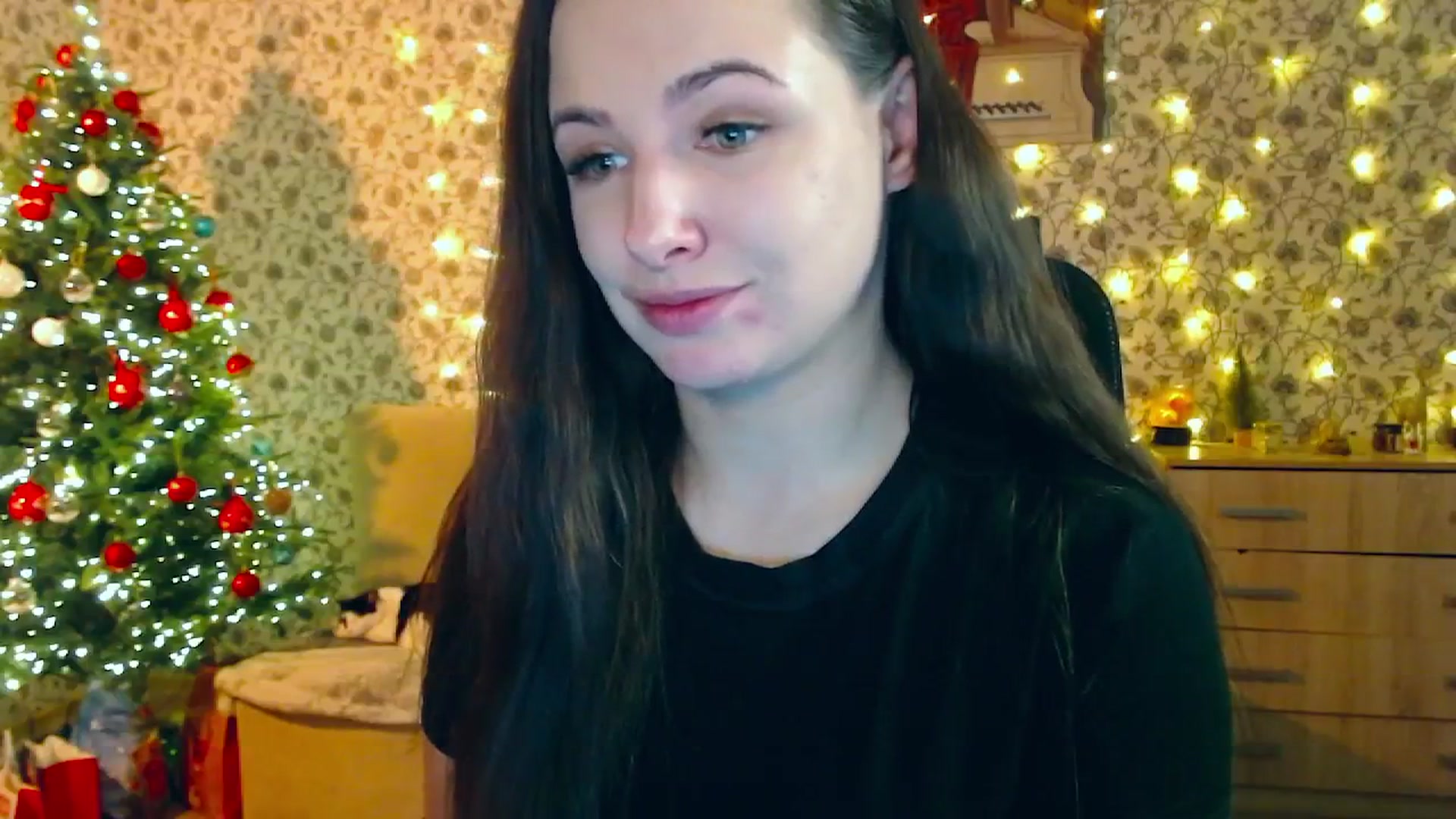Gallery image thumbnail from RosieRosa's myfreecams stream on, 12/30/2025, 06:38 image 17 of 20
