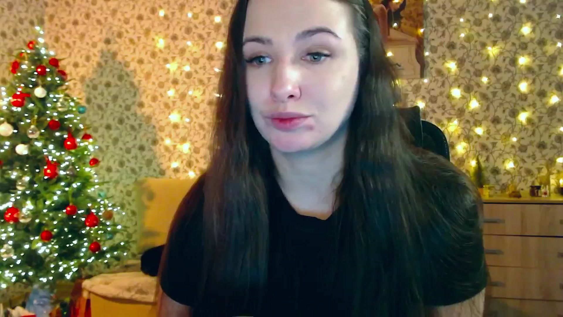 Gallery image thumbnail from RosieRosa's myfreecams stream on, 12/30/2025, 06:59 image 15 of 20