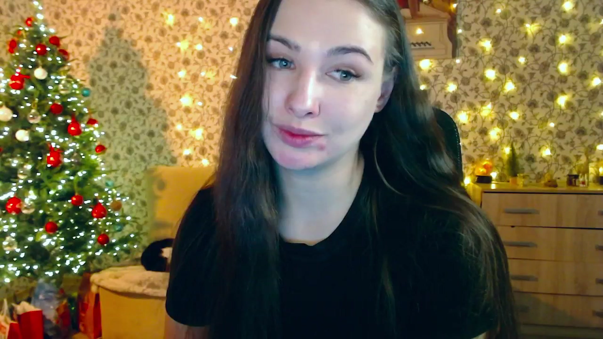 Gallery image thumbnail from RosieRosa's myfreecams stream on, 12/30/2025, 06:59 image 5 of 20