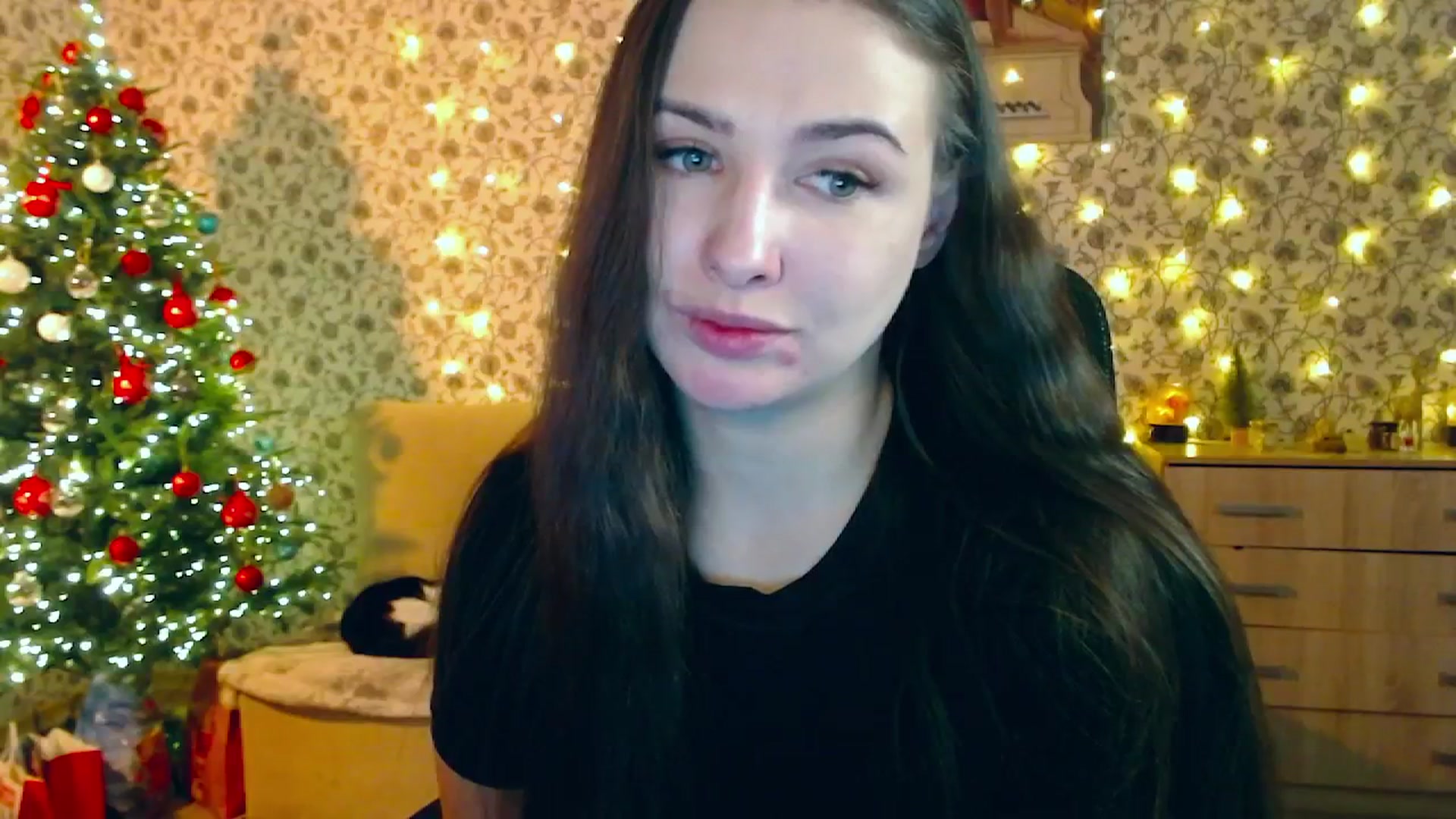 Gallery image thumbnail from RosieRosa's myfreecams stream on, 12/30/2025, 06:59 image 7 of 20