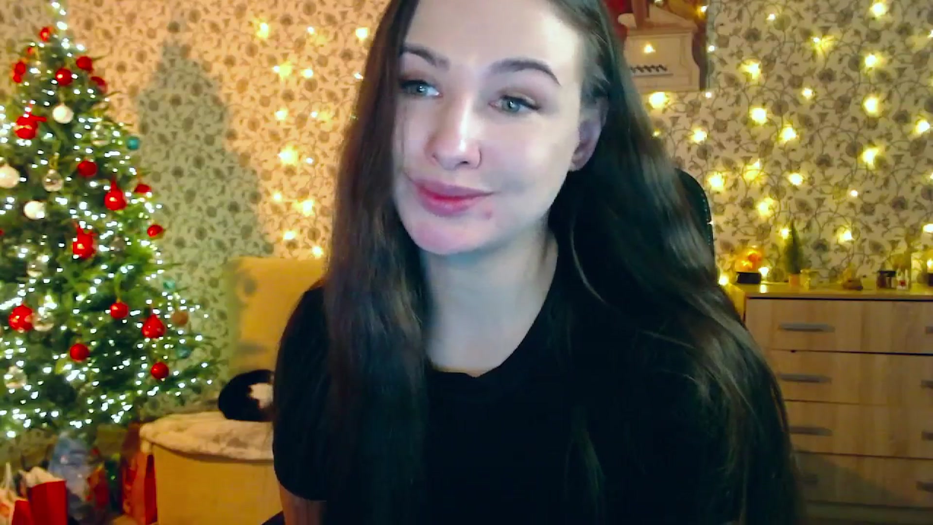 Gallery image thumbnail from RosieRosa's myfreecams stream on, 12/30/2025, 06:59 image 6 of 20