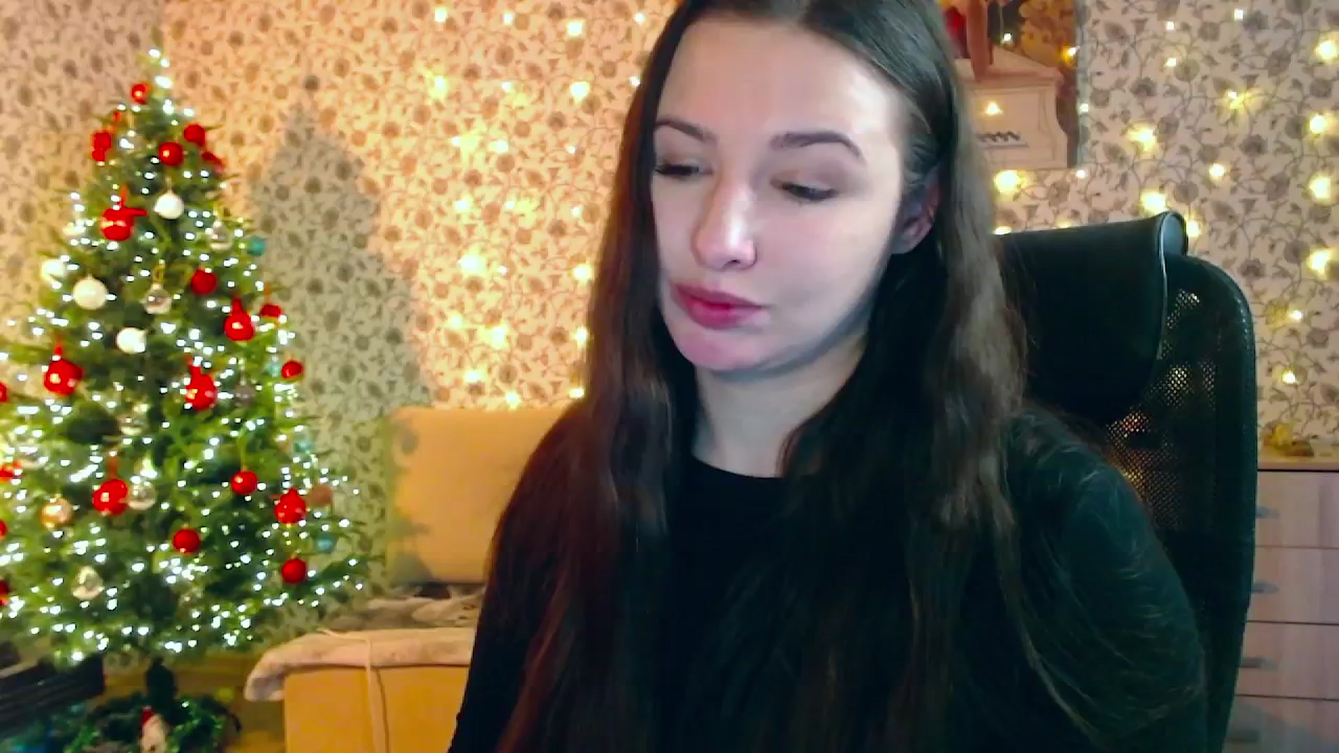 Gallery image thumbnail from RosieRosa's myfreecams stream on, 01/06/2026, 07:44 image 15 of 20
