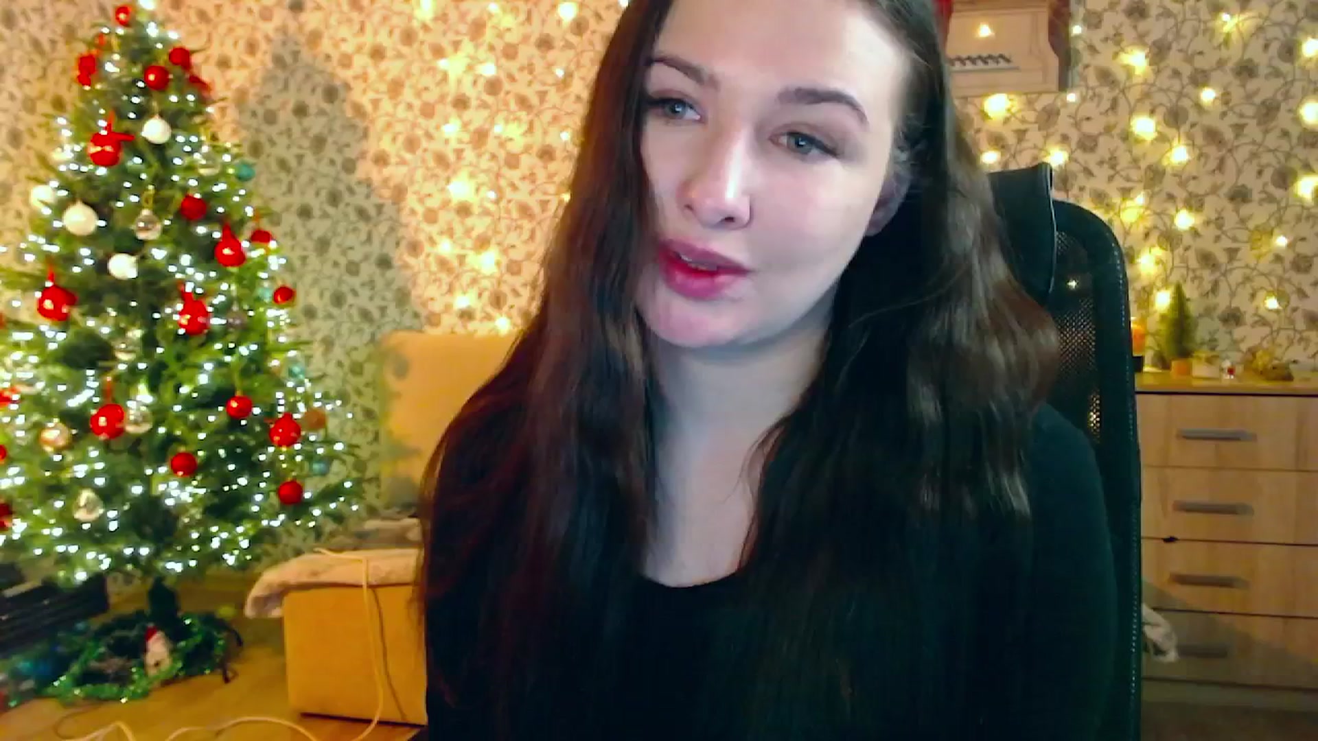 Gallery image thumbnail from RosieRosa's myfreecams stream on, 01/06/2026, 07:44 image 2 of 20