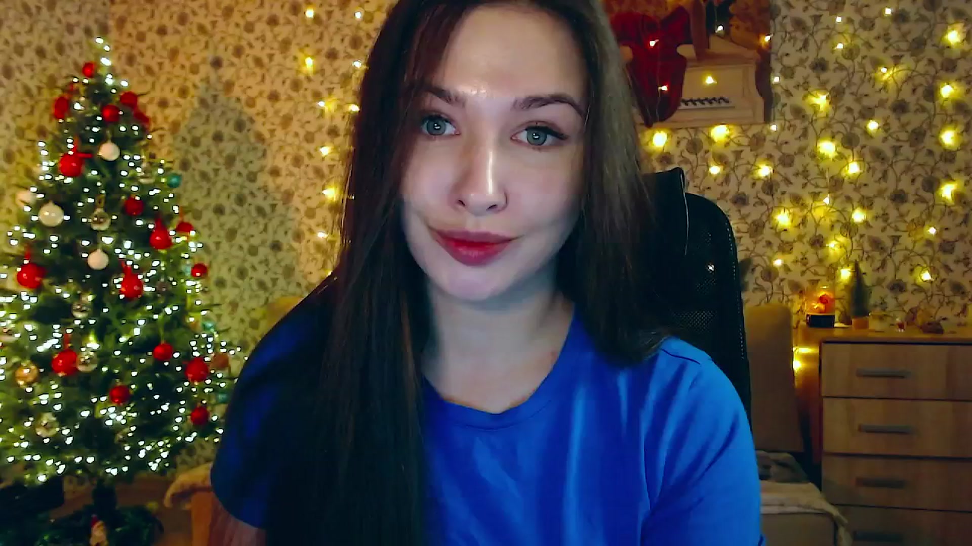 Gallery image thumbnail from RosieRosa's myfreecams stream on, 01/08/2026, 13:37 image 12 of 20
