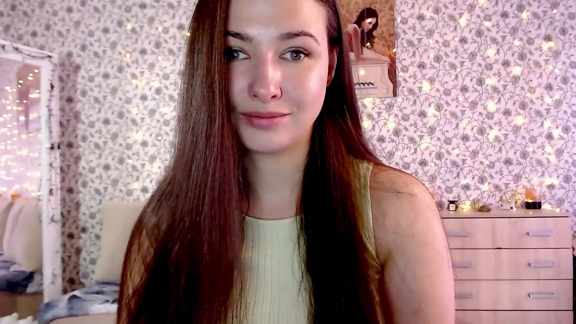 Gallery image thumbnail from RosieRosa's myfreecams stream on, 07/07/2026, 11:16 image 6 of 20
