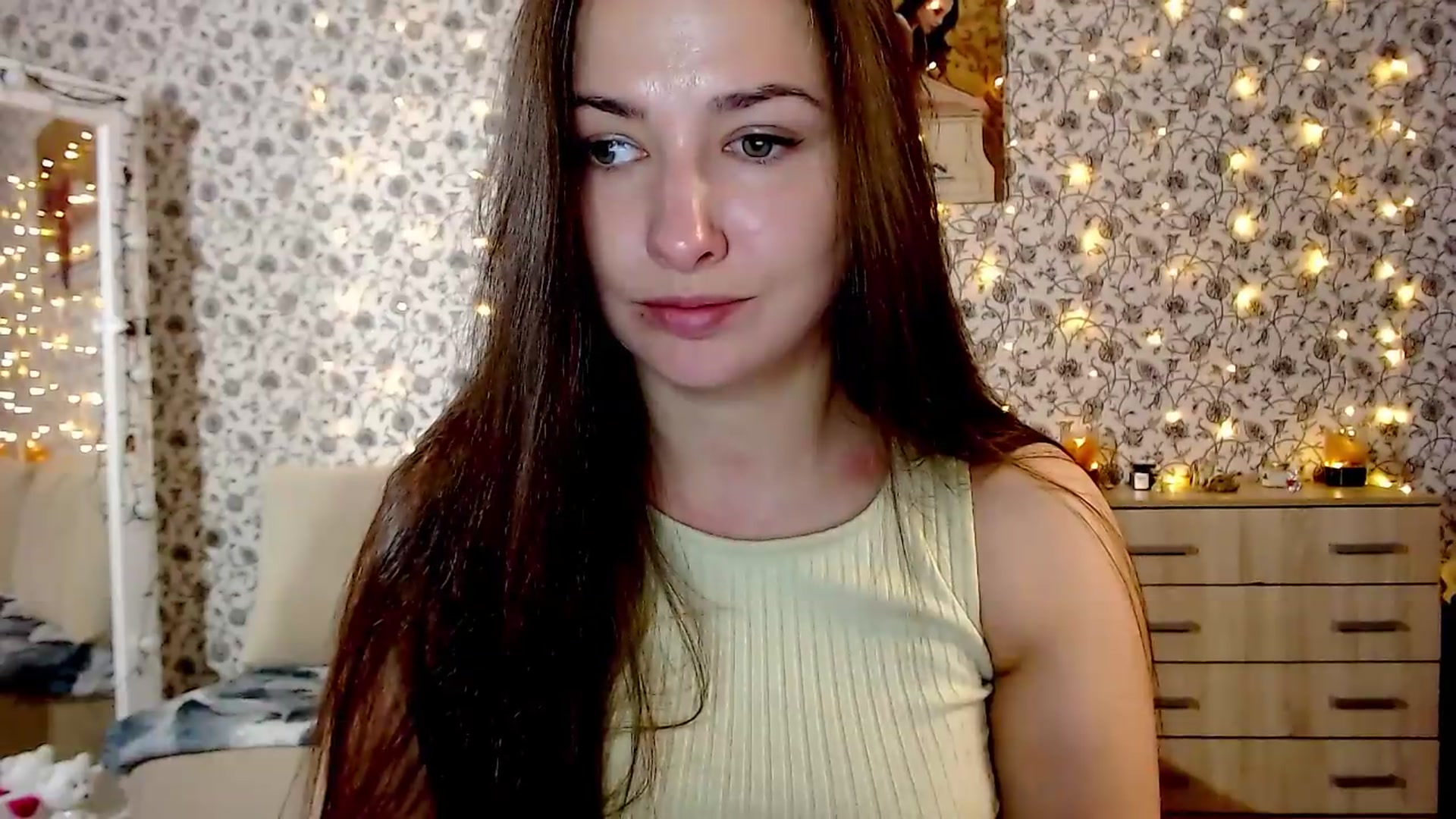 Gallery image thumbnail from RosieRosa's myfreecams stream on, 07/07/2026, 11:16 image 17 of 20
