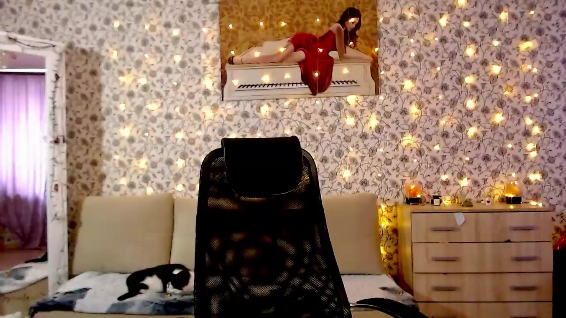 Gallery image thumbnail from RosieRosa's myfreecams stream on, 07/21/2026, 13:14 image 12 of 20