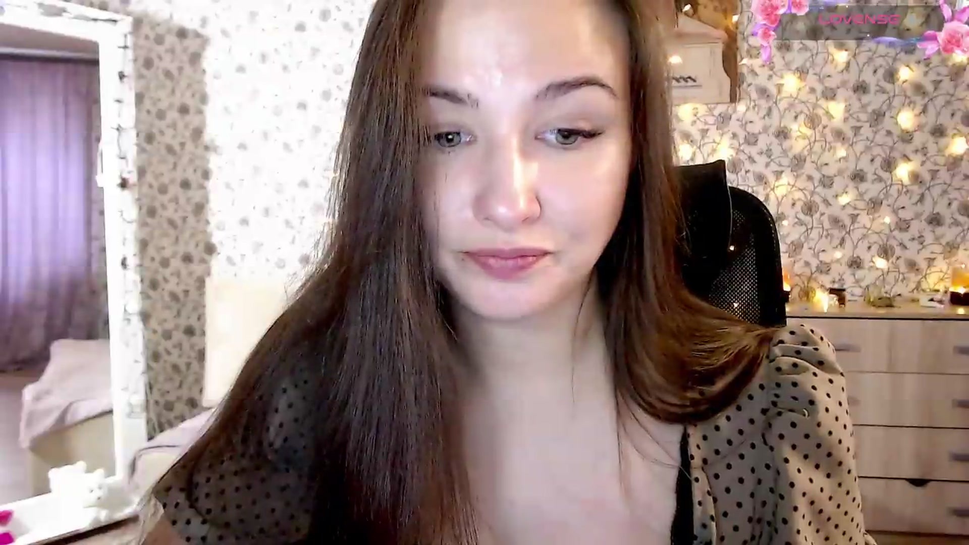 Gallery image thumbnail from RosieRosa's myfreecams stream on, 08/17/2026, 15:52 image 11 of 20
