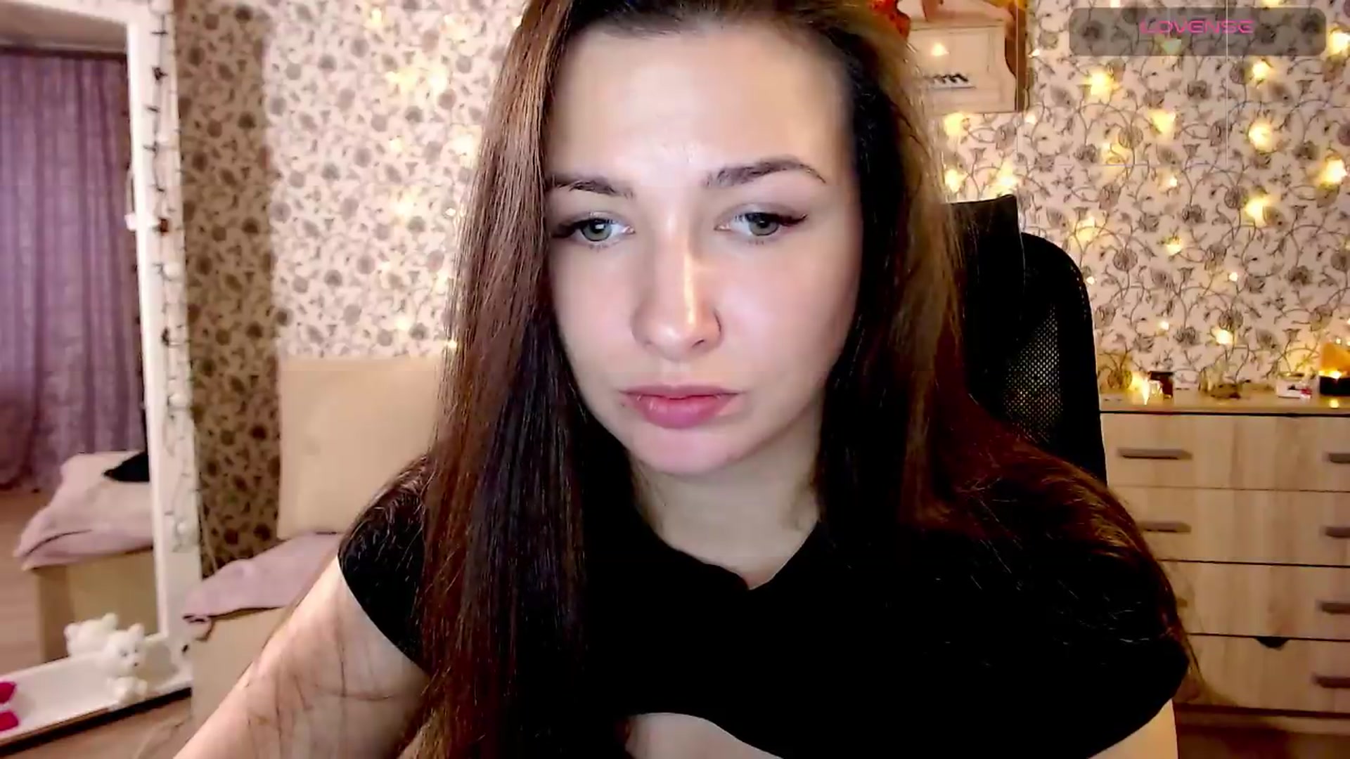 Gallery image thumbnail from RosieRosa's myfreecams stream on, 08/18/2026, 16:29 image 4 of 20