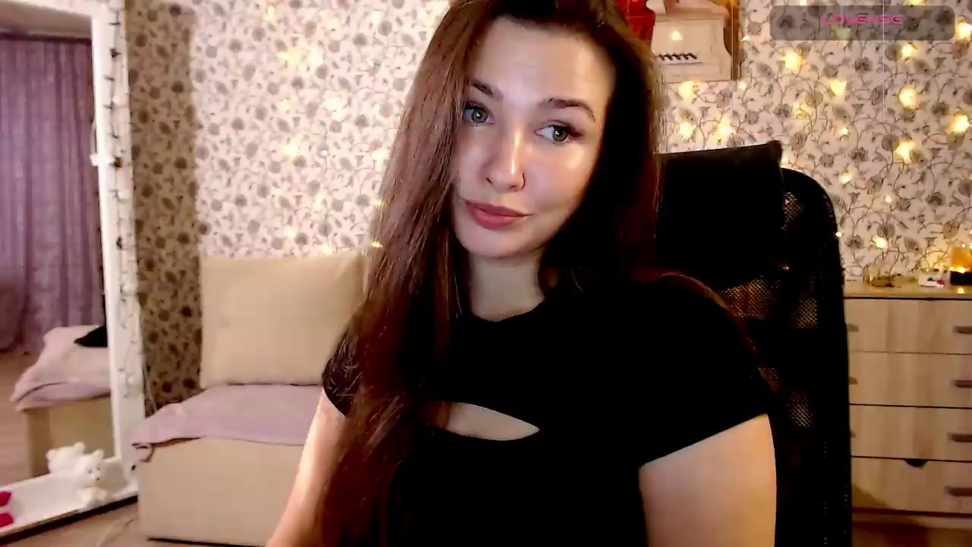 Gallery image thumbnail from RosieRosa's myfreecams stream on, 08/18/2026, 16:29 image 1 of 20
