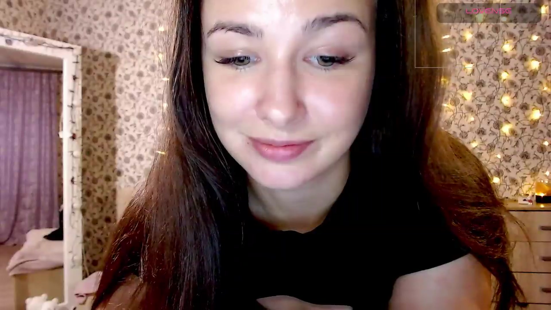 Gallery image thumbnail from RosieRosa's myfreecams stream on, 08/18/2026, 16:29 image 7 of 20