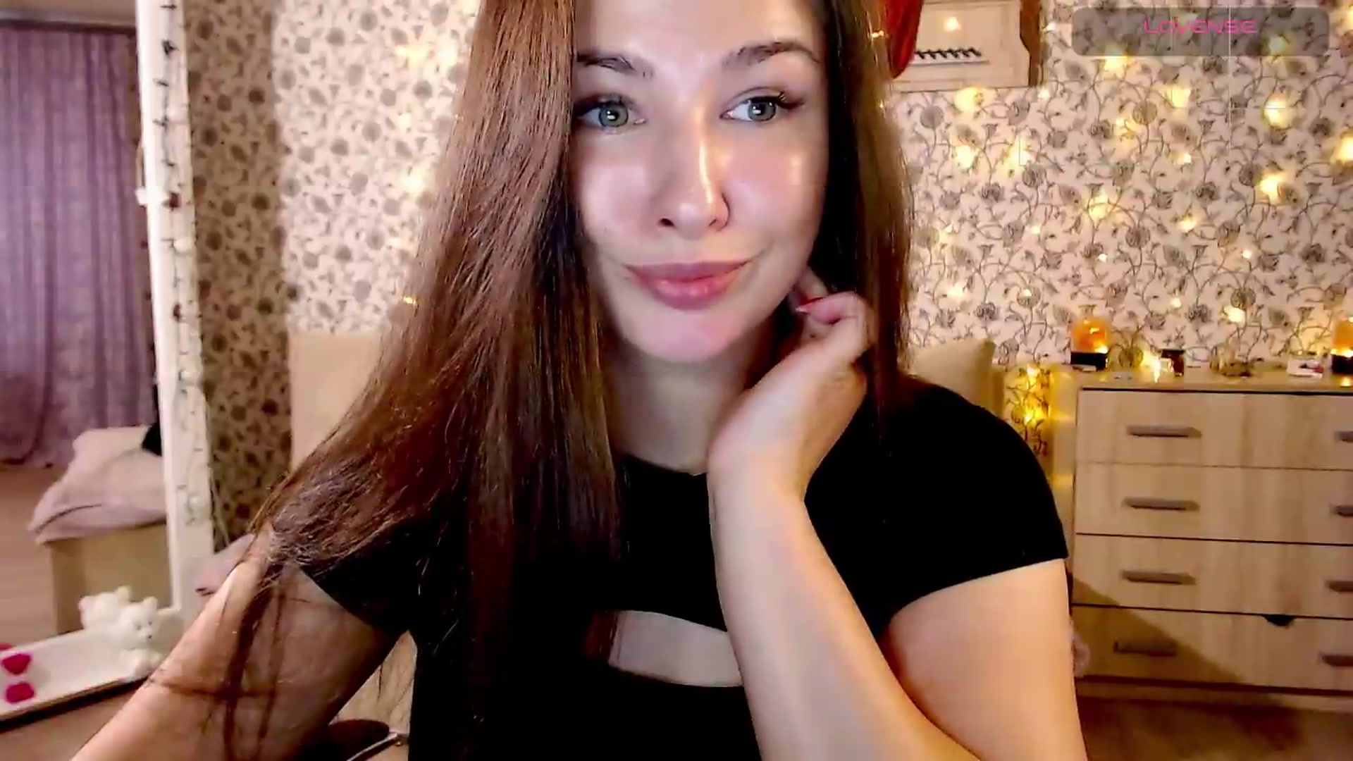 Gallery image thumbnail from RosieRosa's myfreecams stream on, 08/18/2026, 16:29 image 14 of 20