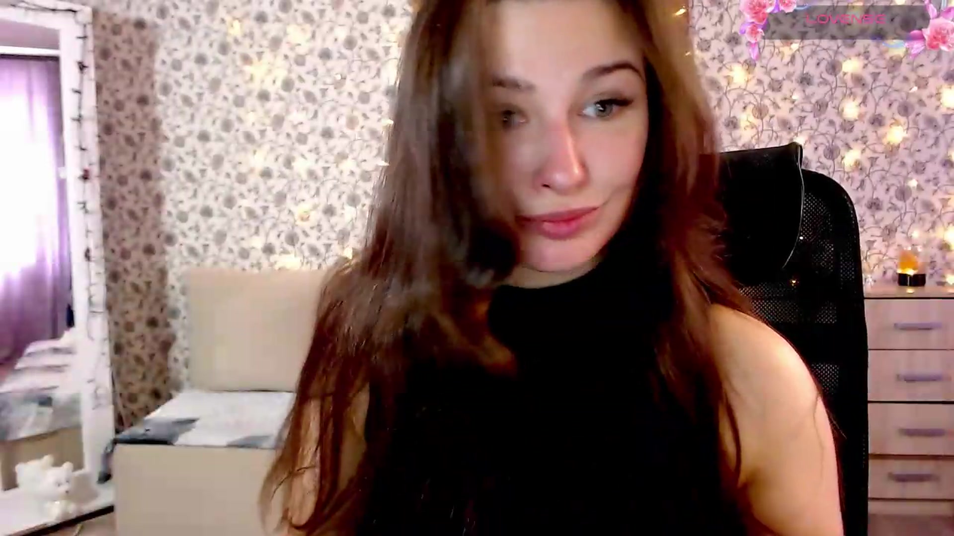 Gallery image thumbnail from RosieRosa's myfreecams stream on, 09/08/2026, 08:36 image 12 of 20