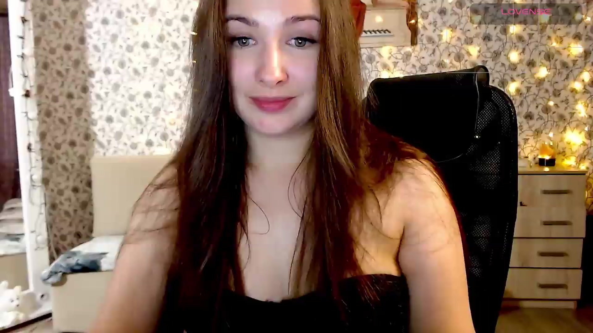Gallery image thumbnail from RosieRosa's myfreecams stream on, 09/17/2026, 17:40 image 13 of 20