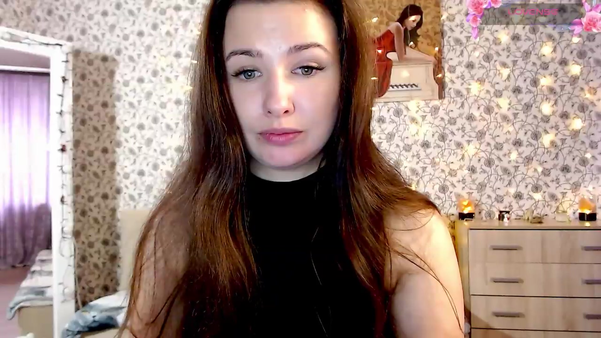 Gallery image thumbnail from RosieRosa's myfreecams stream on, 09/18/2026, 07:05 image 15 of 20