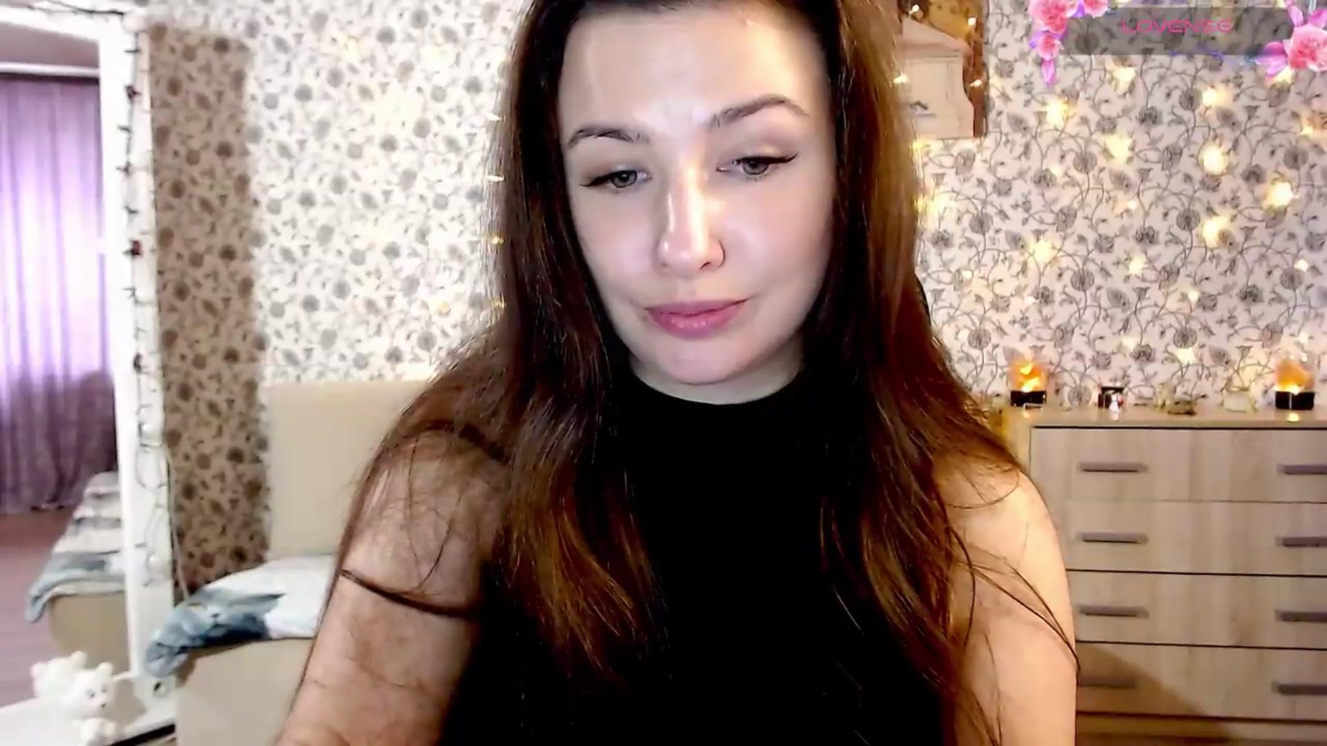 Gallery image thumbnail from RosieRosa's myfreecams stream on, 09/18/2026, 07:05 image 12 of 20