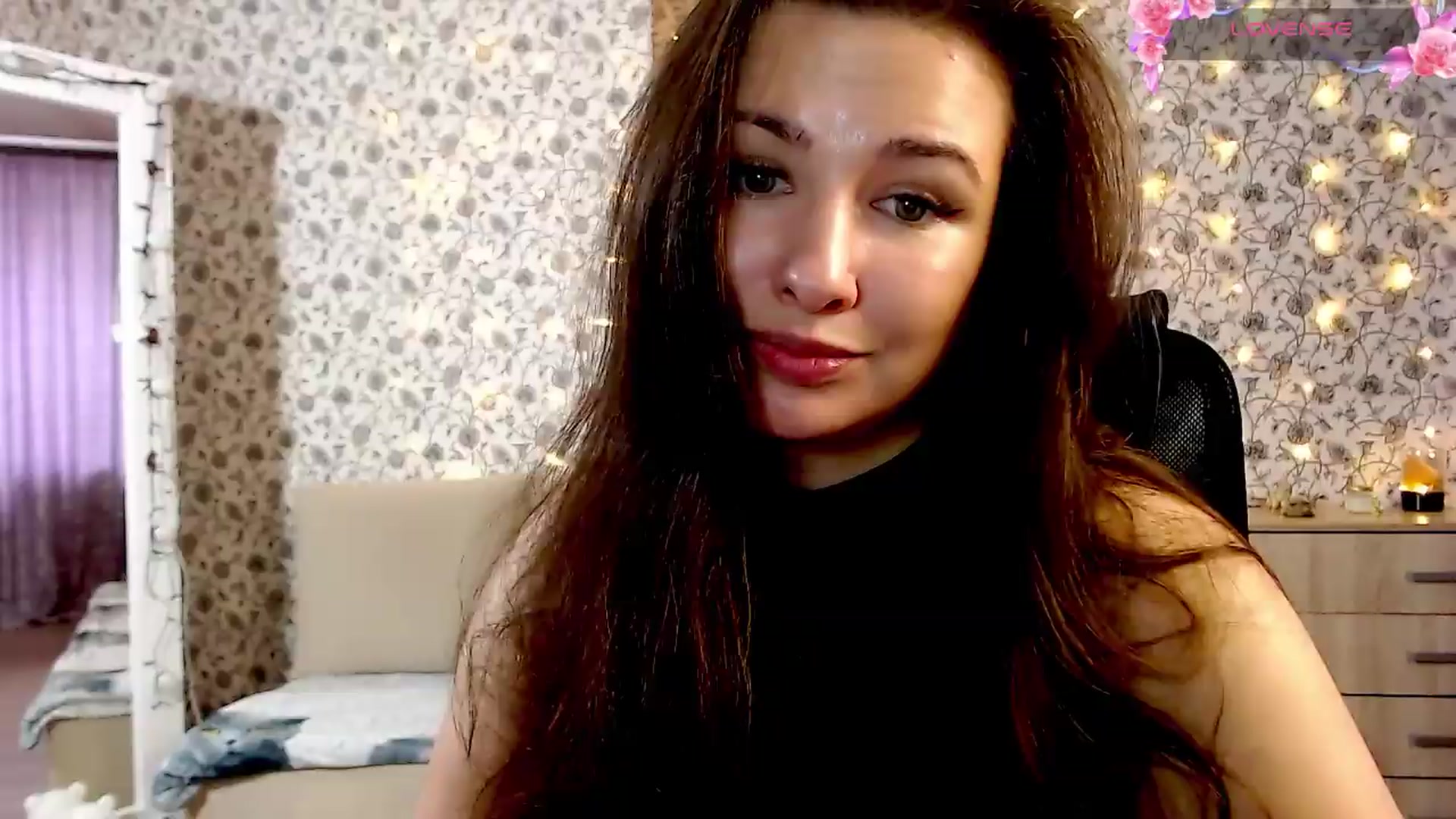 Gallery image thumbnail from RosieRosa's myfreecams stream on, 09/18/2026, 07:05 image 1 of 20