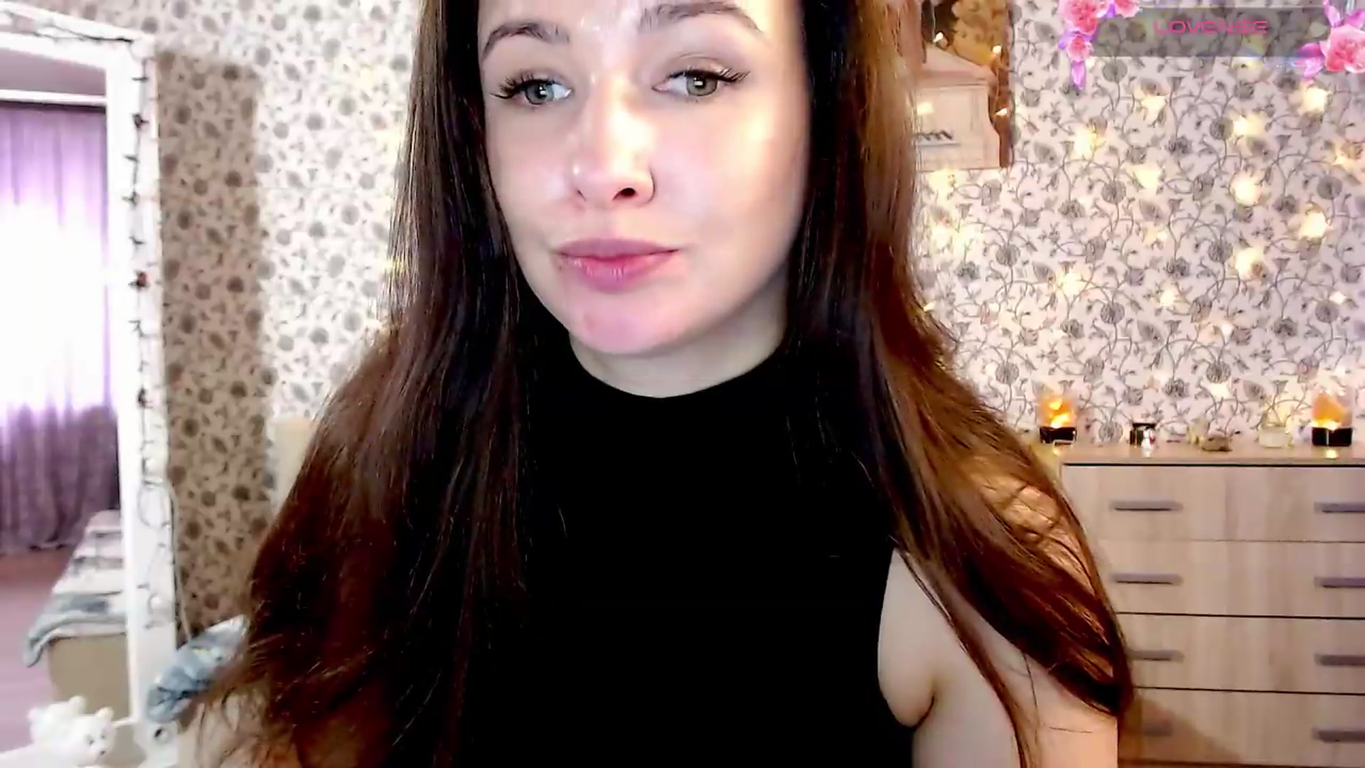 Gallery image thumbnail from RosieRosa's myfreecams stream on, 09/18/2026, 07:05 image 20 of 20
