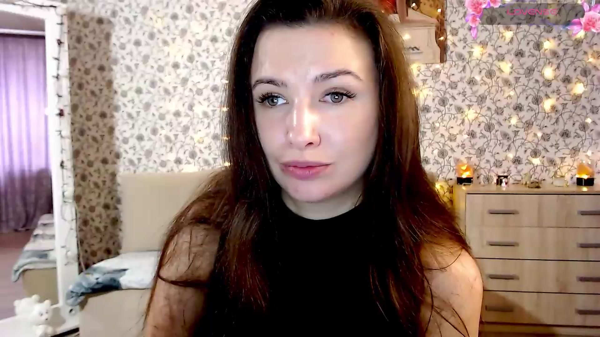 Gallery image thumbnail from RosieRosa's myfreecams stream on, 09/18/2026, 07:05 image 10 of 20