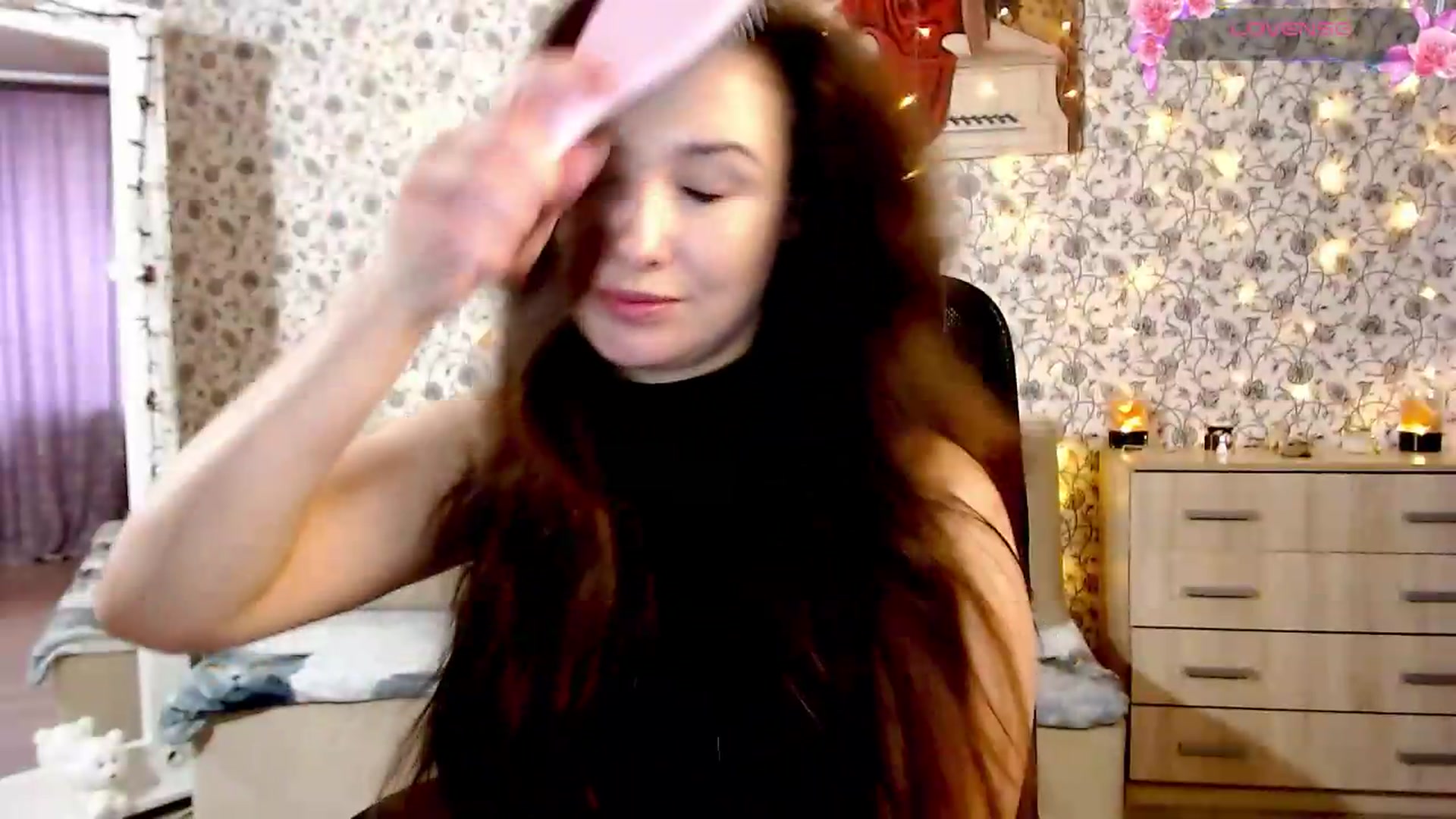 Gallery image thumbnail from RosieRosa's myfreecams stream on, 09/18/2026, 07:05 image 6 of 20