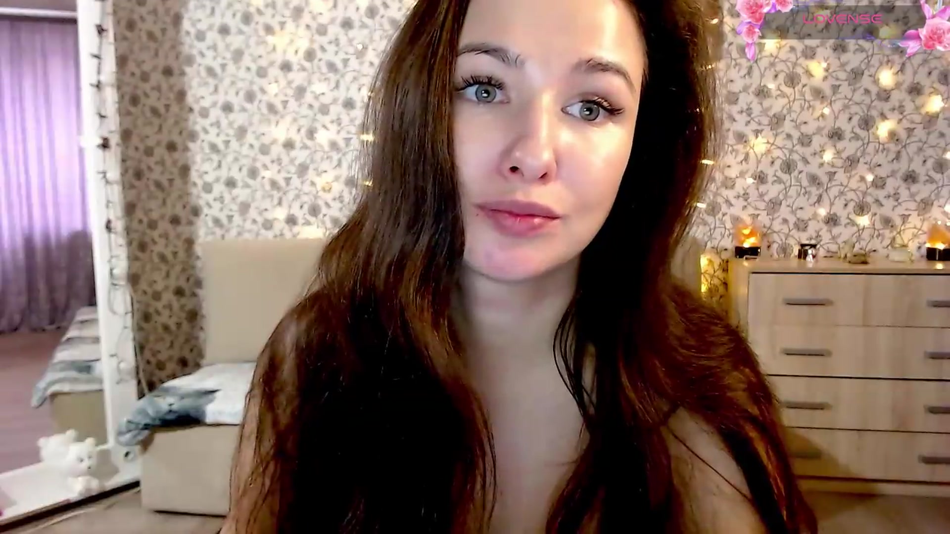 Gallery image thumbnail from RosieRosa's myfreecams stream on, 09/19/2026, 08:57 image 10 of 20