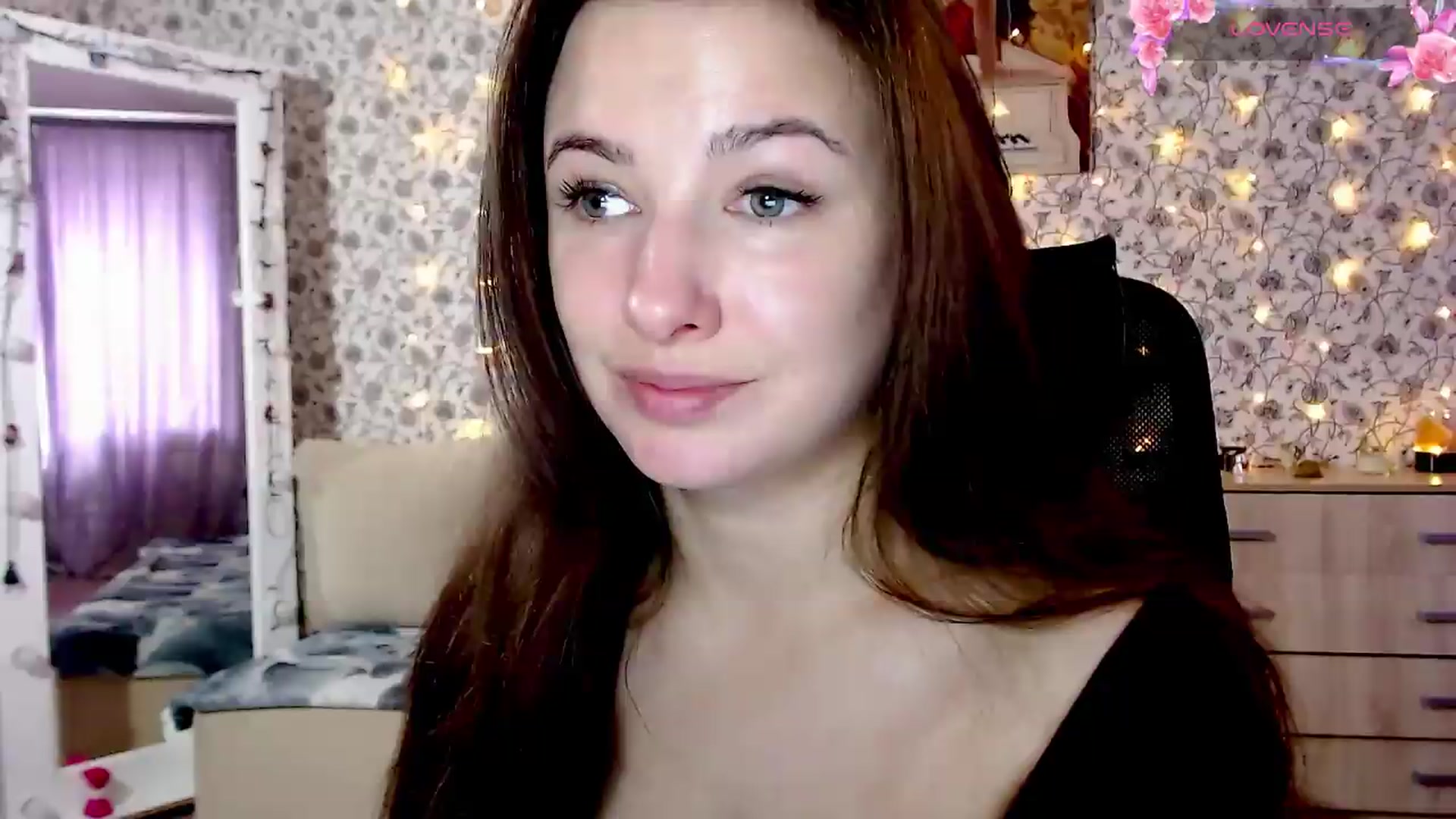 Gallery image thumbnail from RosieRosa's myfreecams stream on, 09/22/2026, 08:41 image 2 of 20