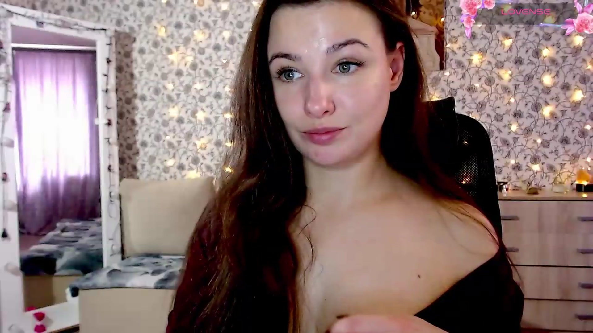 Gallery image thumbnail from RosieRosa's myfreecams stream on, 09/22/2026, 08:41 image 6 of 20