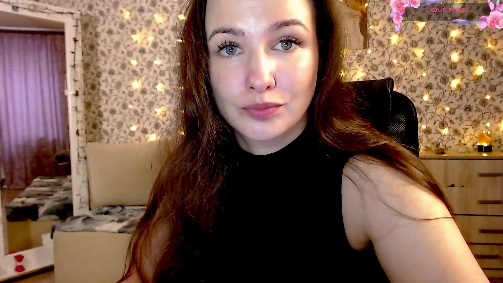 Gallery image thumbnail from RosieRosa's myfreecams stream on, 09/26/2026, 11:17 image 5 of 20