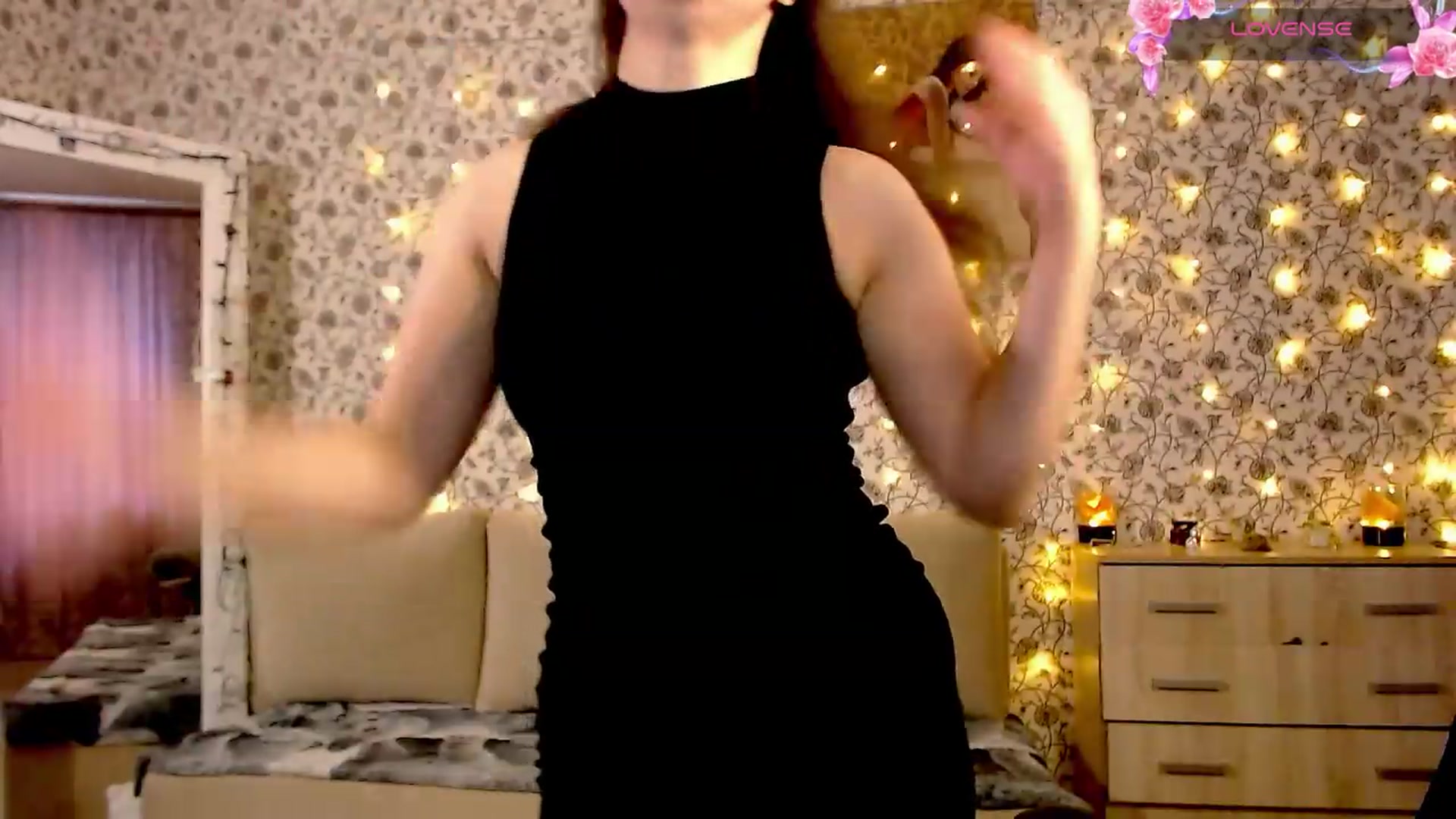 Gallery image thumbnail from RosieRosa's myfreecams stream on, 09/26/2026, 11:17 image 2 of 20