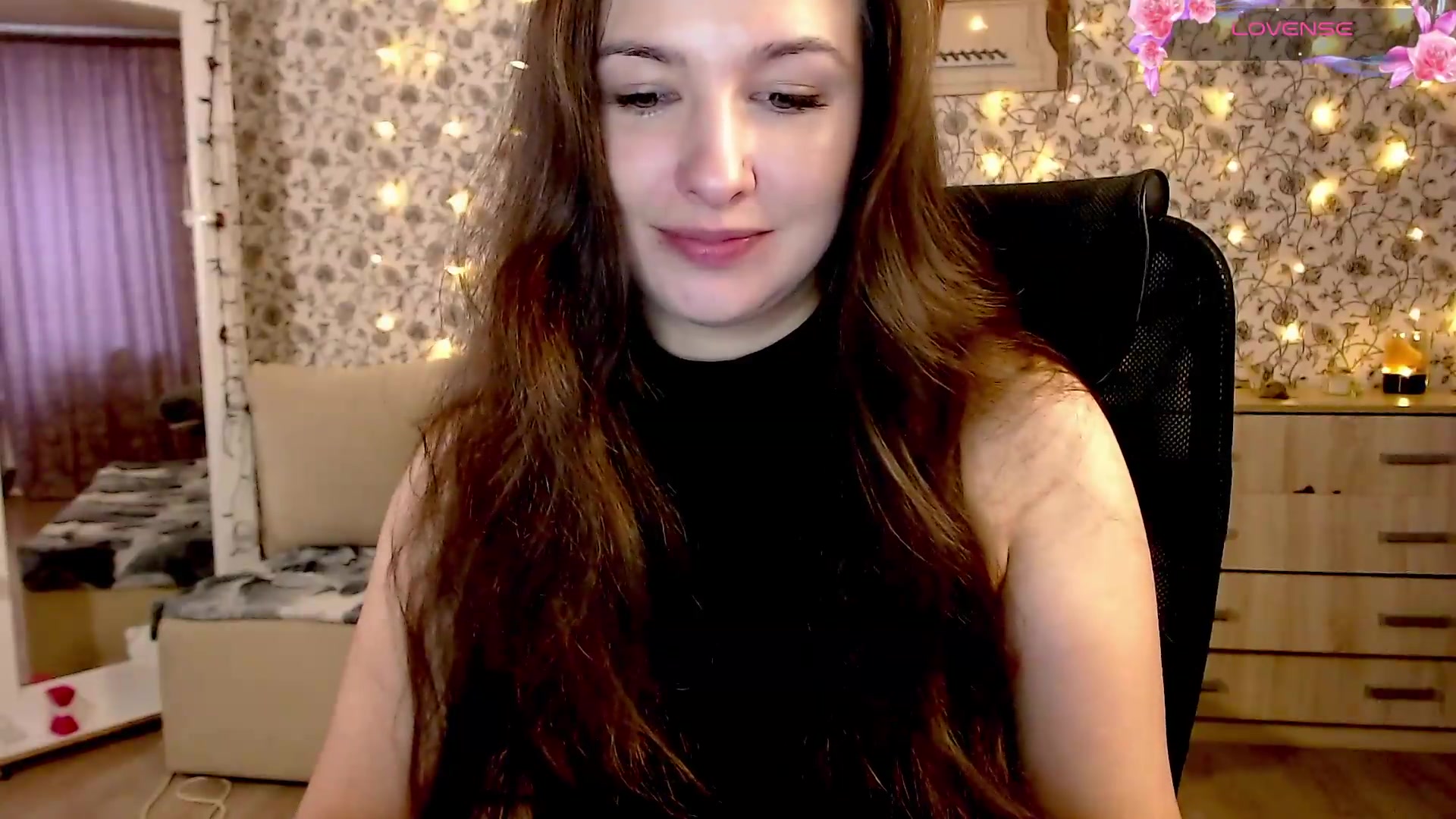 Gallery image thumbnail from RosieRosa's myfreecams stream on, 09/26/2026, 11:17 image 3 of 20