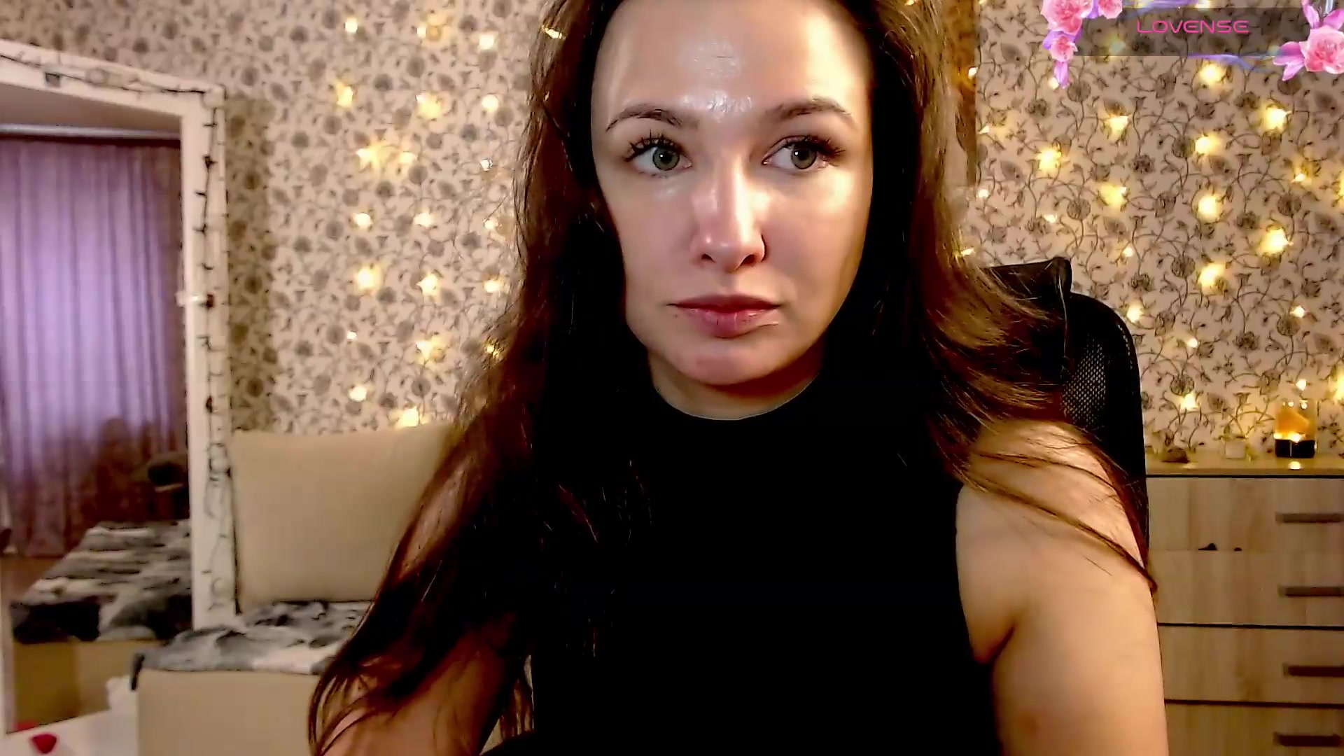 Gallery image thumbnail from RosieRosa's myfreecams stream on, 09/26/2026, 11:17 image 16 of 20