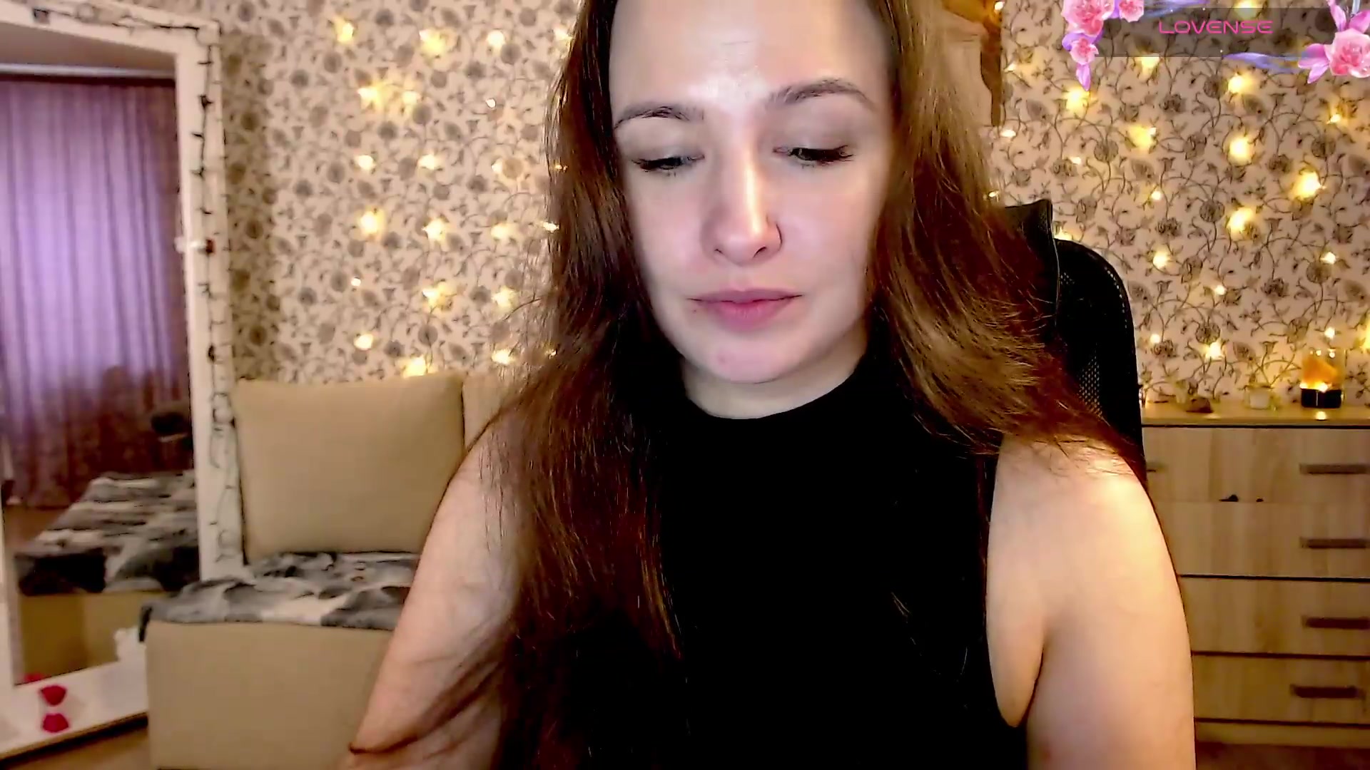 Gallery image thumbnail from RosieRosa's myfreecams stream on, 09/26/2026, 11:17 image 8 of 20