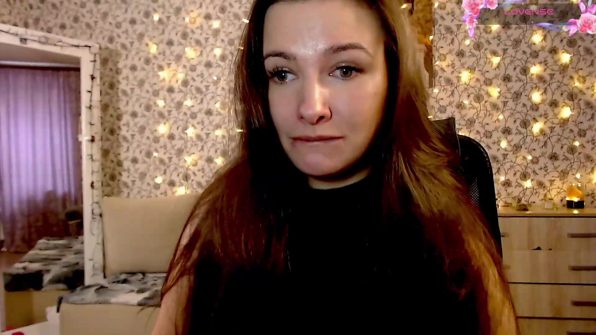 Gallery image thumbnail from RosieRosa's myfreecams stream on, 09/26/2026, 11:17 image 6 of 20