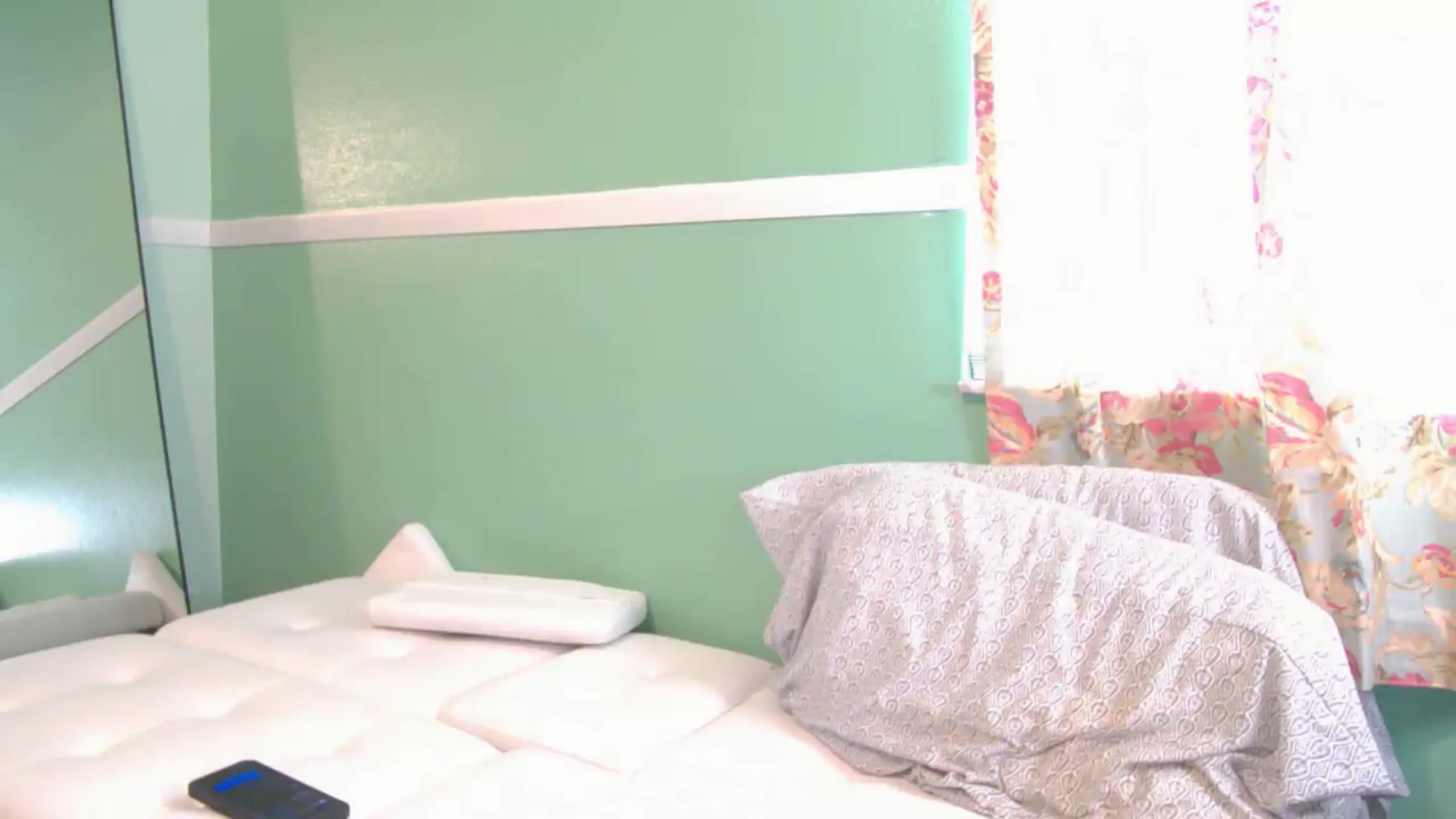 Gallery image thumbnail from Rosiecheeks's myfreecams stream on, 06/09/2026, 17:31 image 13 of 20