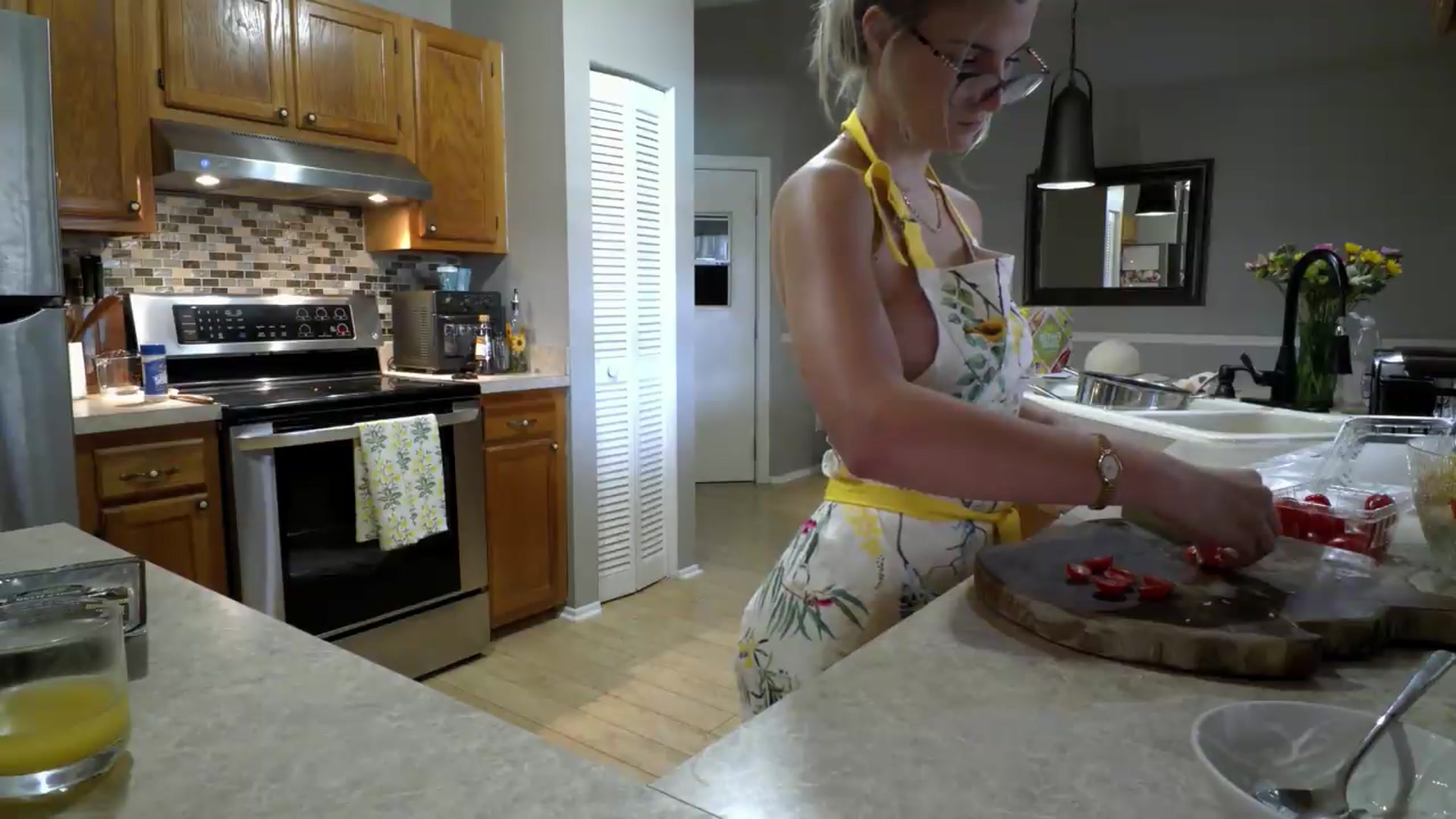 Gallery image thumbnail from Rosiecheeks's myfreecams stream on, 06/16/2026, 18:28 image 18 of 20
