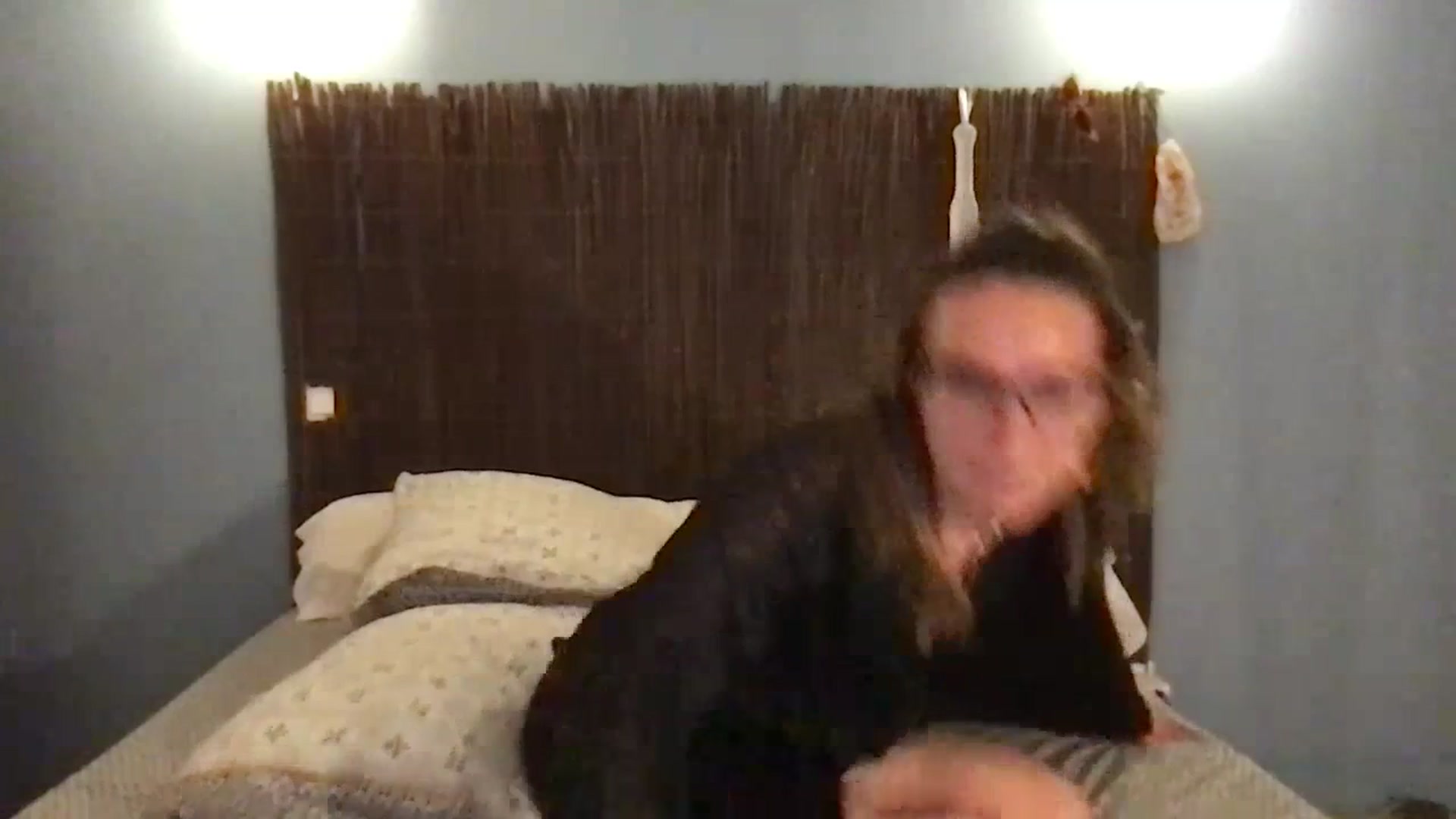 Gallery image thumbnail from RosieeSunday's myfreecams stream on, 07/01/2023, 19:31 image 17 of 20