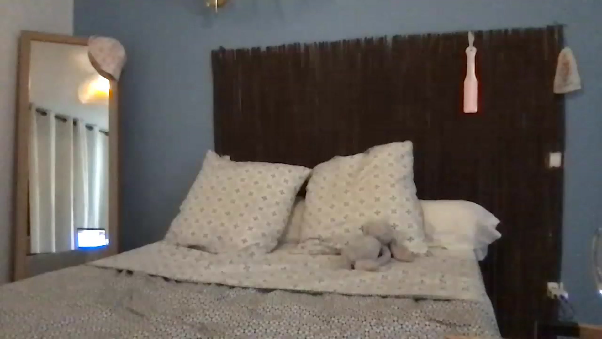 Gallery image thumbnail from RosieeSunday's myfreecams stream on, 07/02/2023, 18:30 image 18 of 20