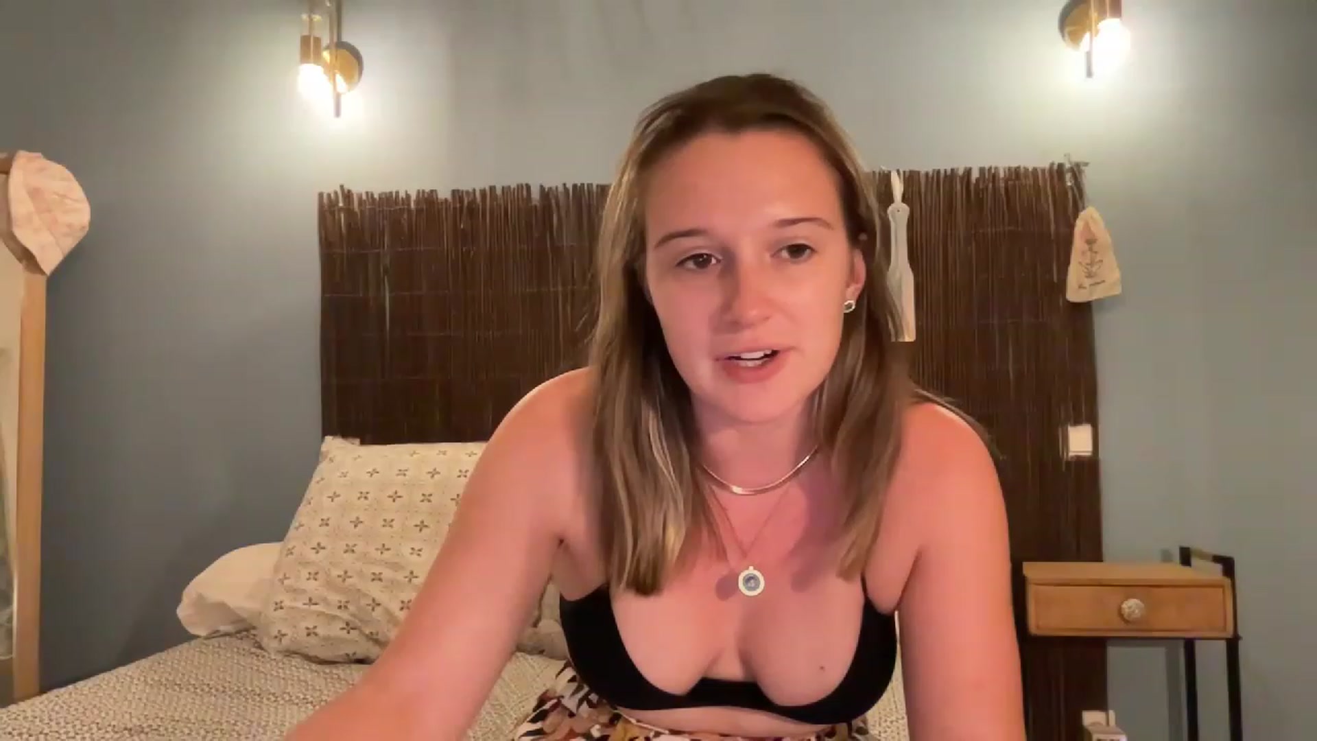 Gallery image thumbnail from RosieeSunday's myfreecams stream on, 07/04/2023, 20:33 image 8 of 20