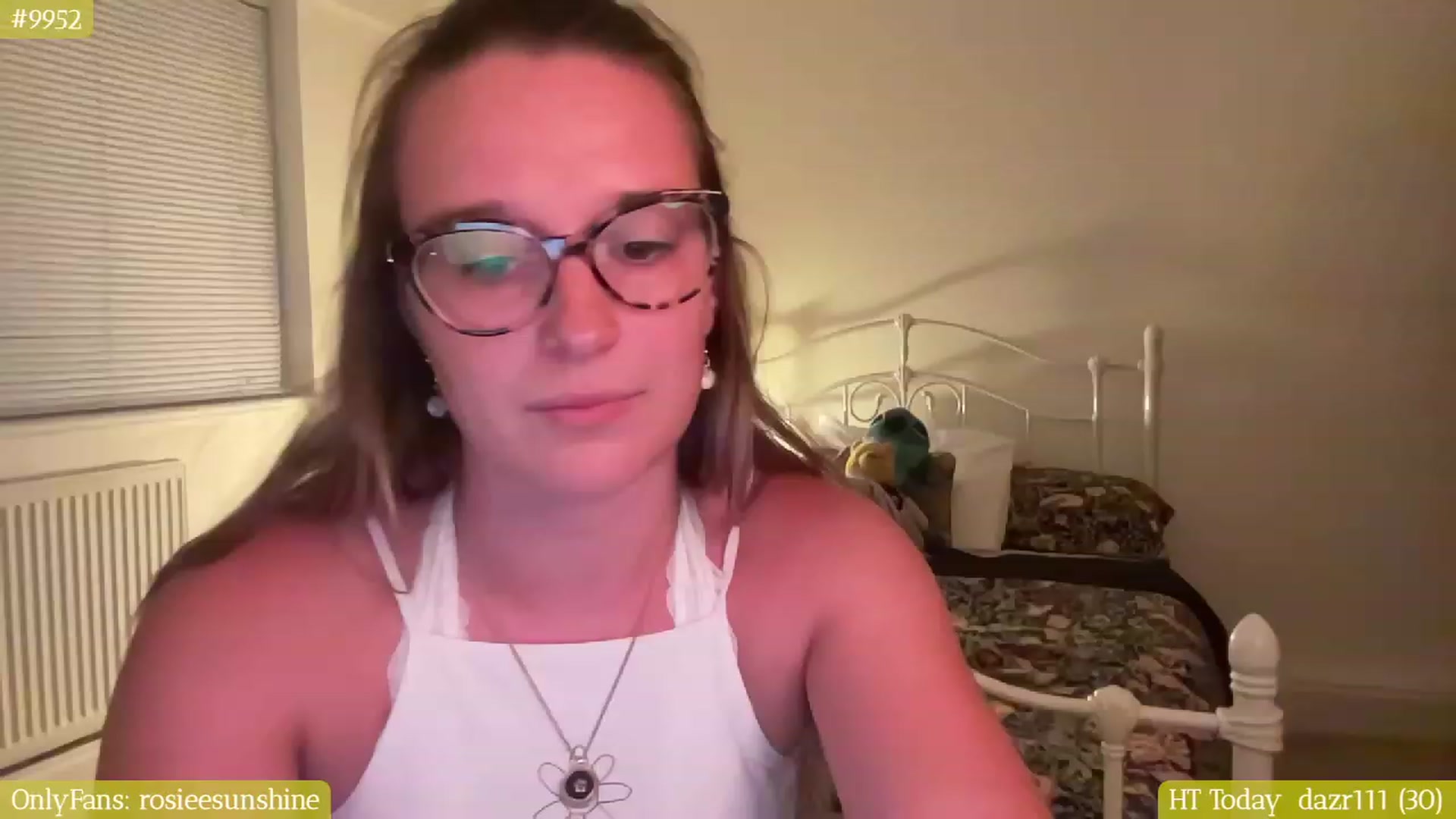 Gallery image thumbnail from RosieeSunday's myfreecams stream on, 08/09/2023, 21:29 image 3 of 20