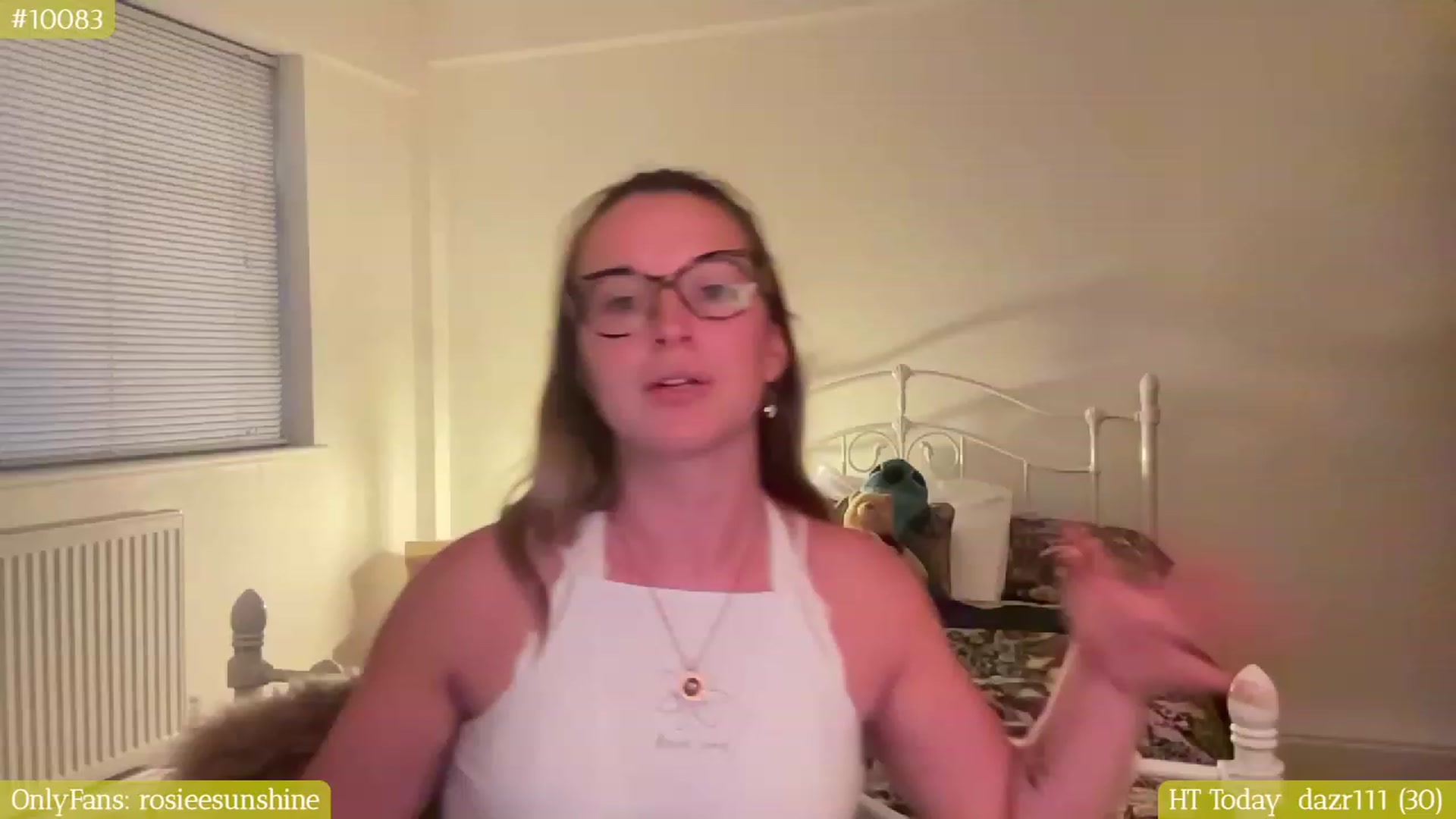 Gallery image thumbnail from RosieeSunday's myfreecams stream on, 08/09/2023, 21:29 image 1 of 20
