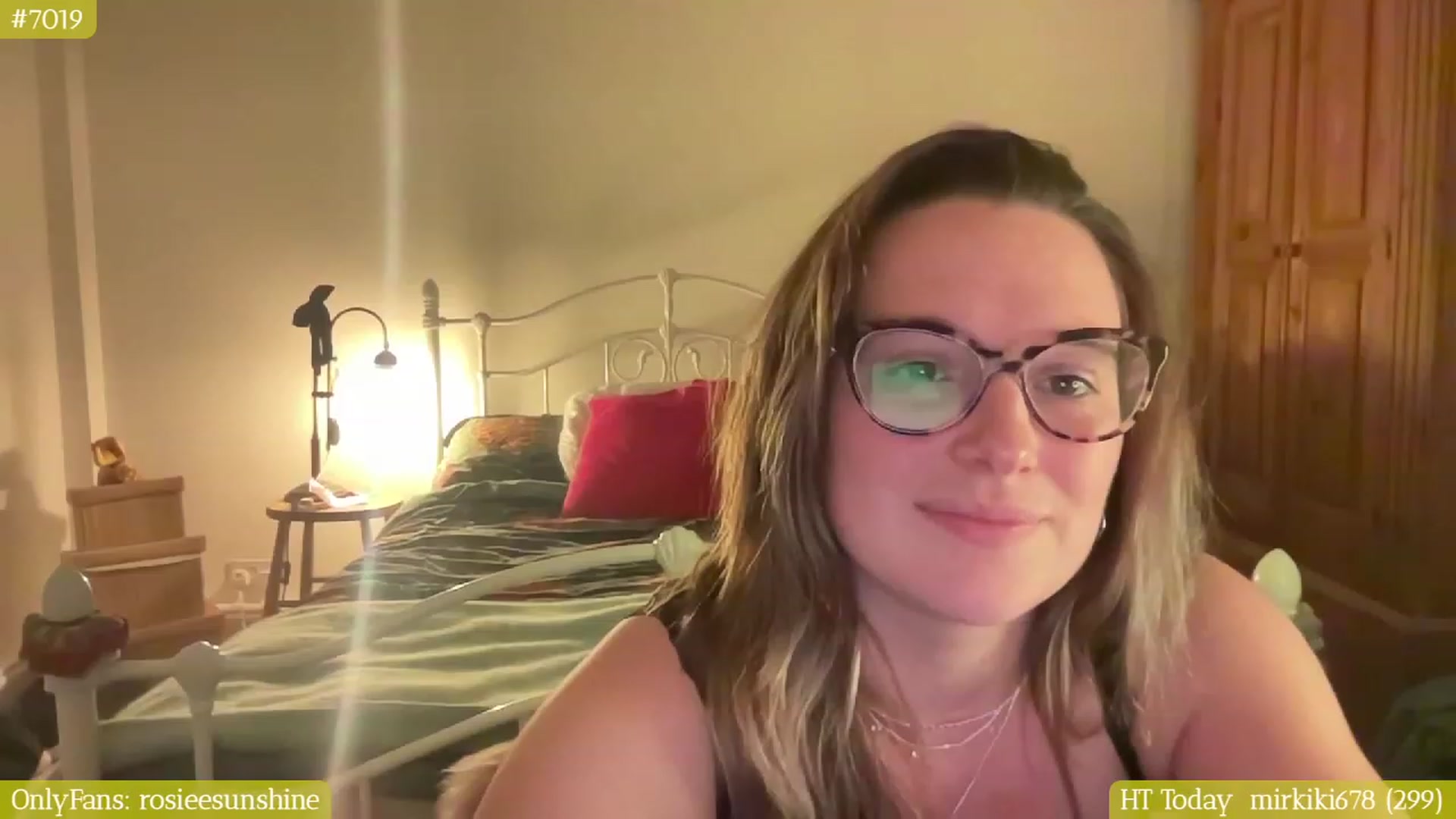 Gallery image thumbnail from RosieeSunday's myfreecams stream on, 10/30/2023, 23:28 image 19 of 20