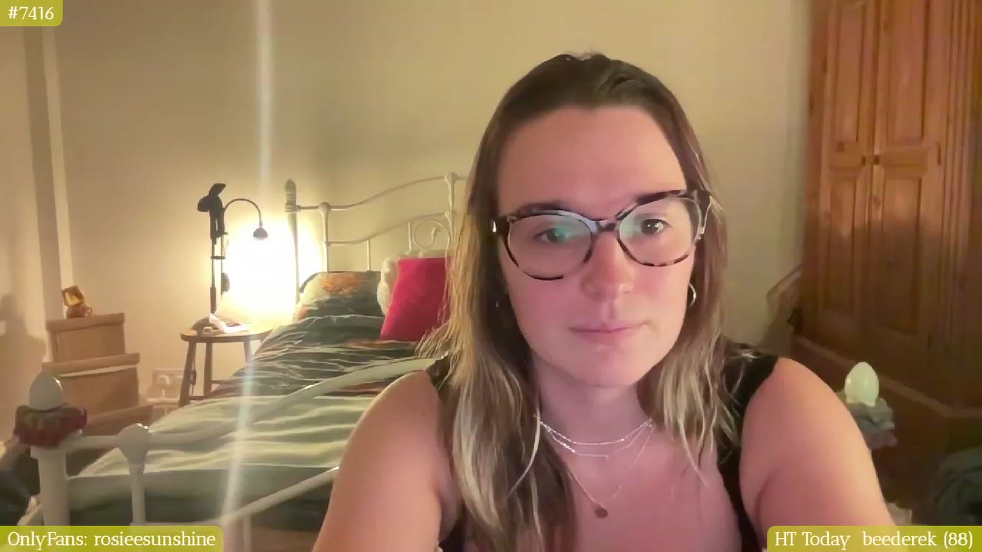 Gallery image thumbnail from RosieeSunday's myfreecams stream on, 10/30/2023, 23:28 image 2 of 20