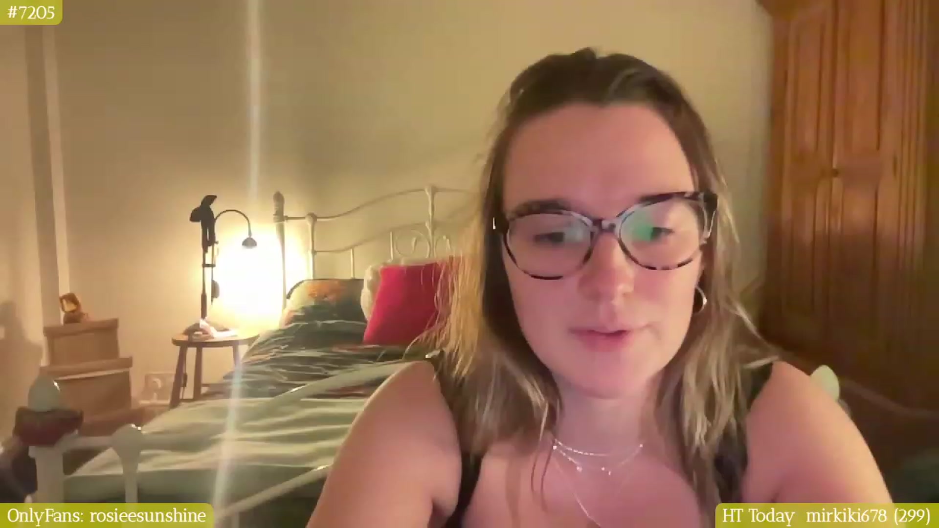 Gallery image thumbnail from RosieeSunday's myfreecams stream on, 10/30/2023, 23:28 image 6 of 20