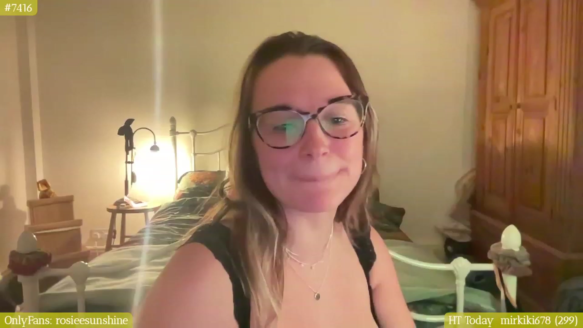 Gallery image thumbnail from RosieeSunday's myfreecams stream on, 10/30/2023, 23:28 image 4 of 20