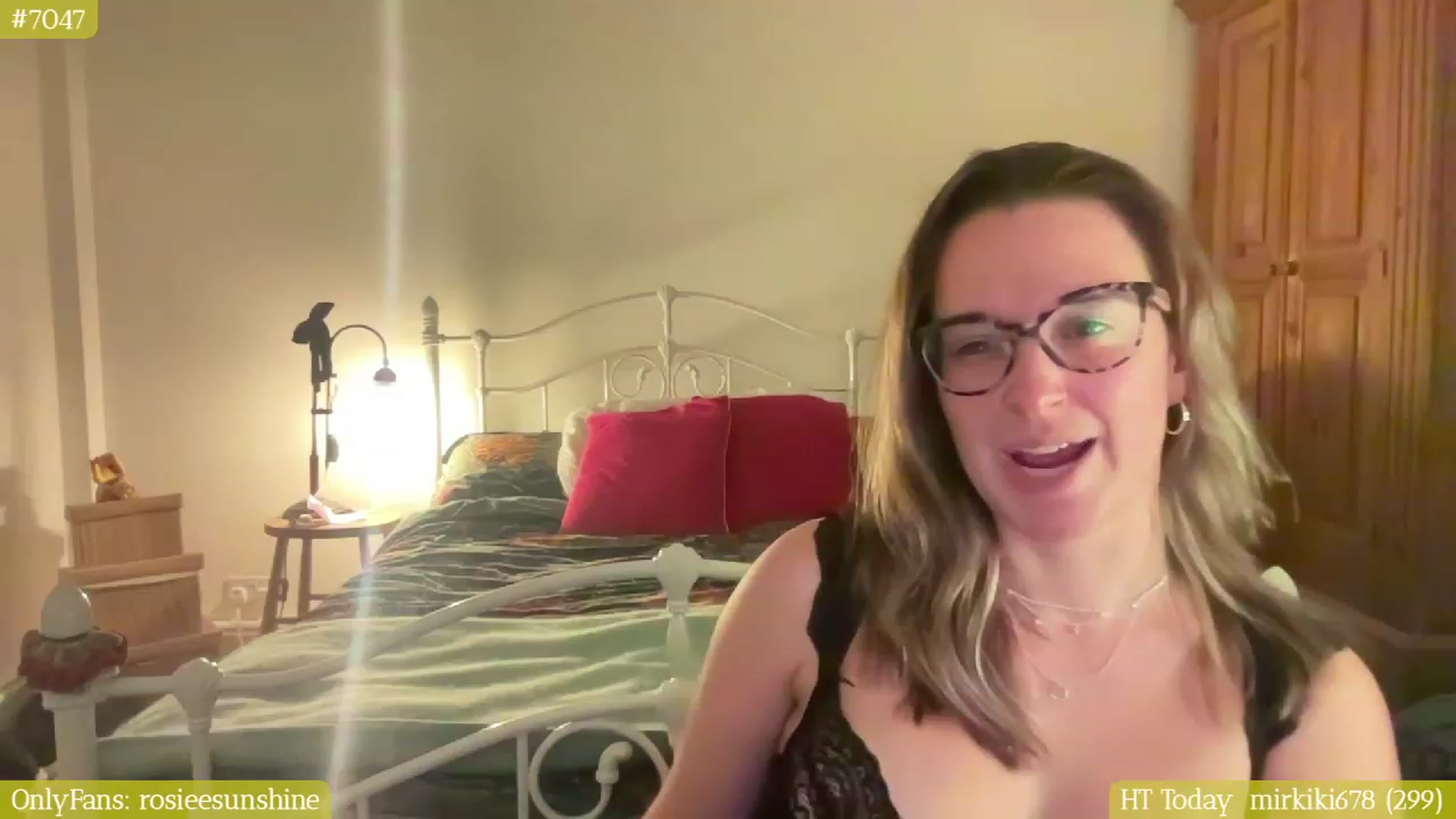 Gallery image thumbnail from RosieeSunday's myfreecams stream on, 10/30/2023, 23:28 image 13 of 20